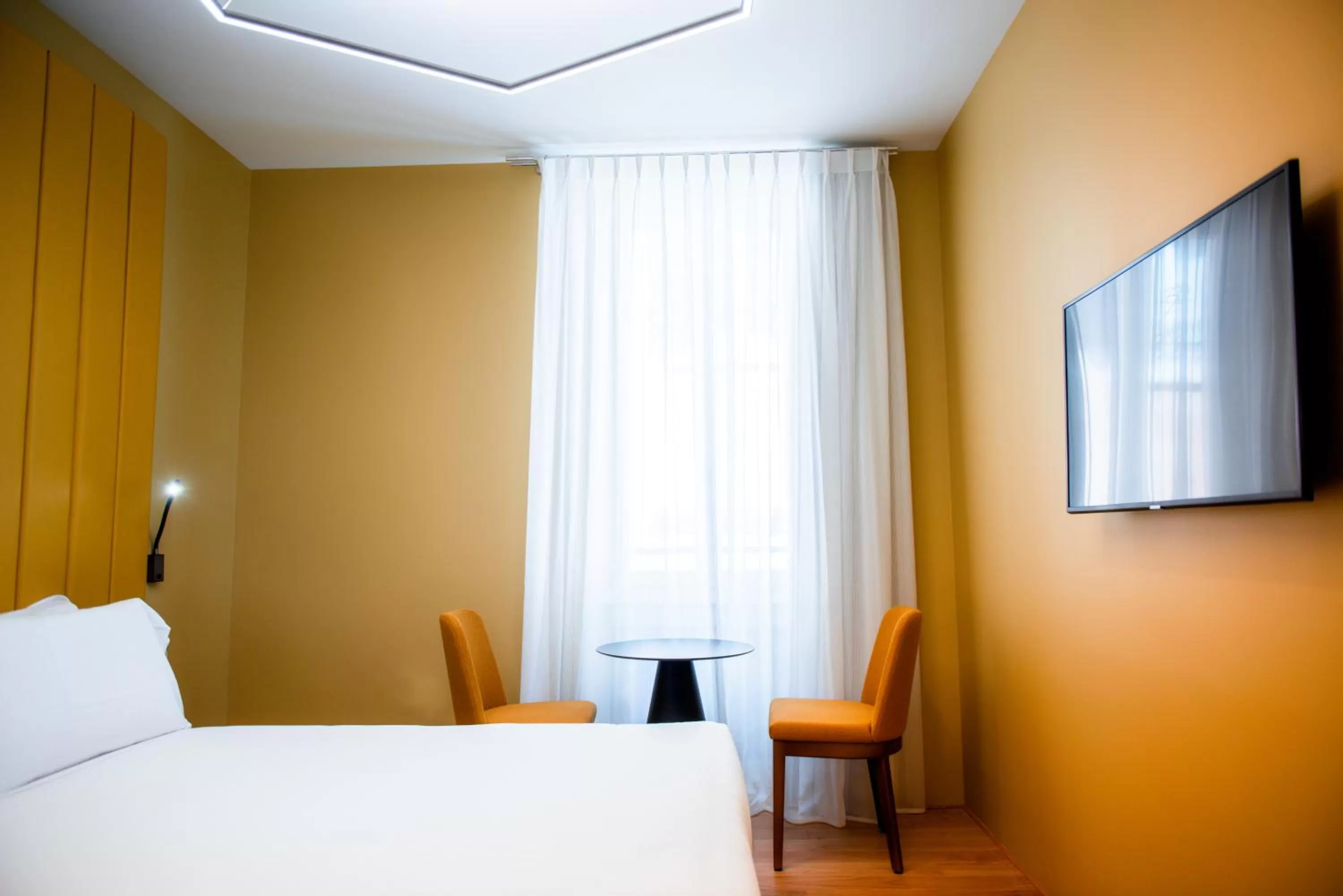 Photo of the whole room, Bed in Boutique Centrale Palace Hotel