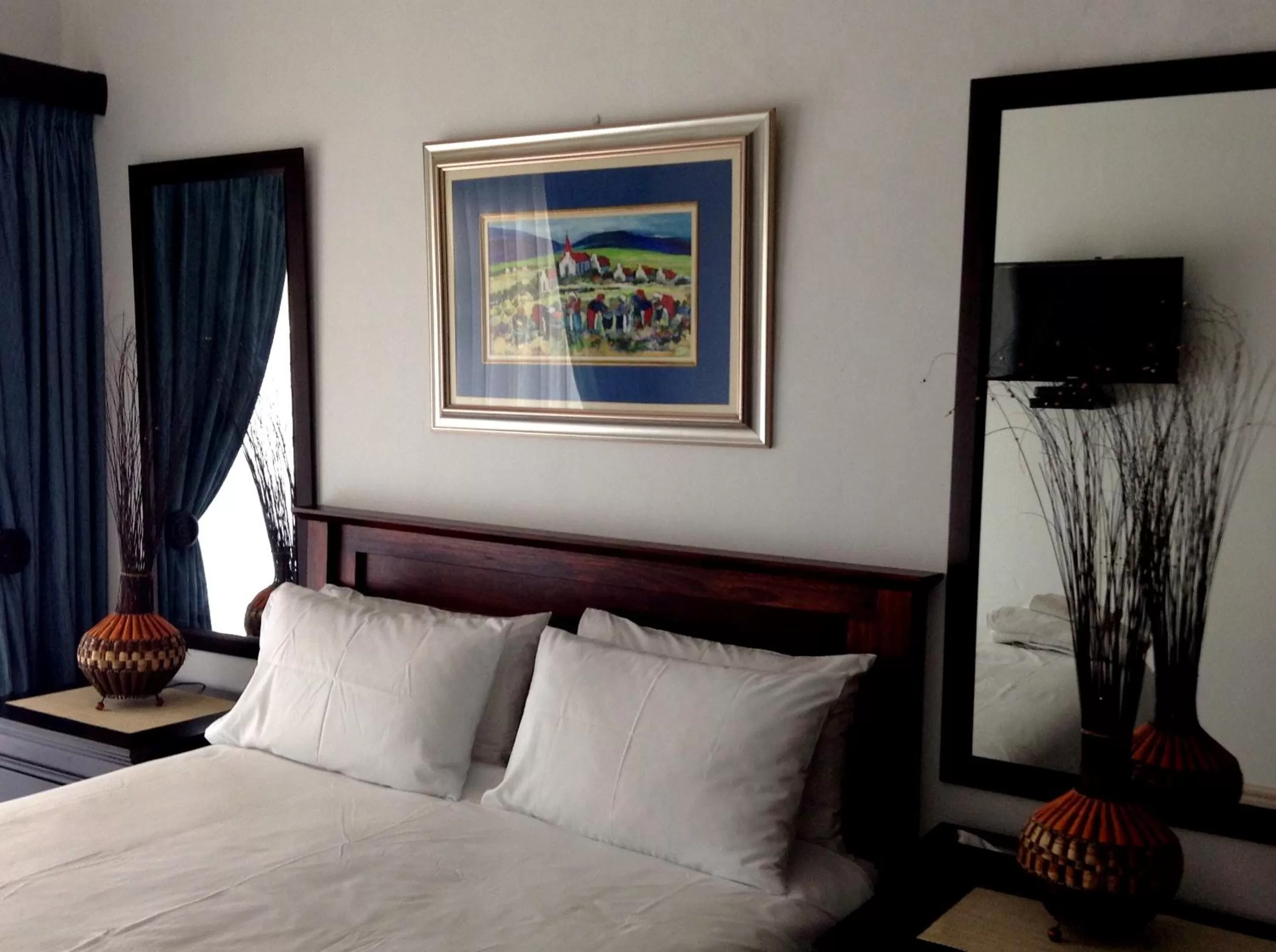 Bedroom, Bed in Majestic Guesthouse