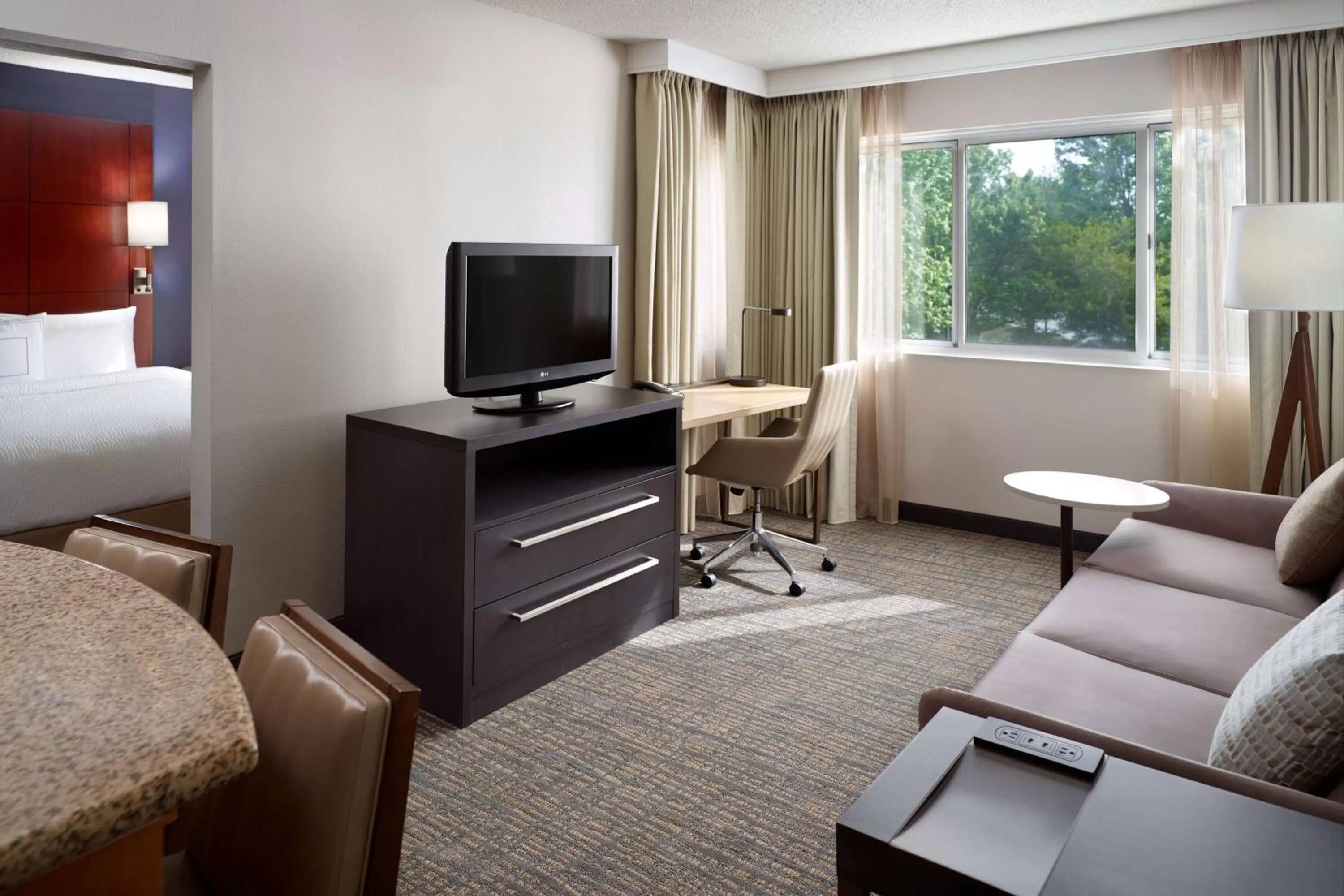 TV and multimedia, Bed in Sonesta ES Suites Atlanta Alpharetta Windward