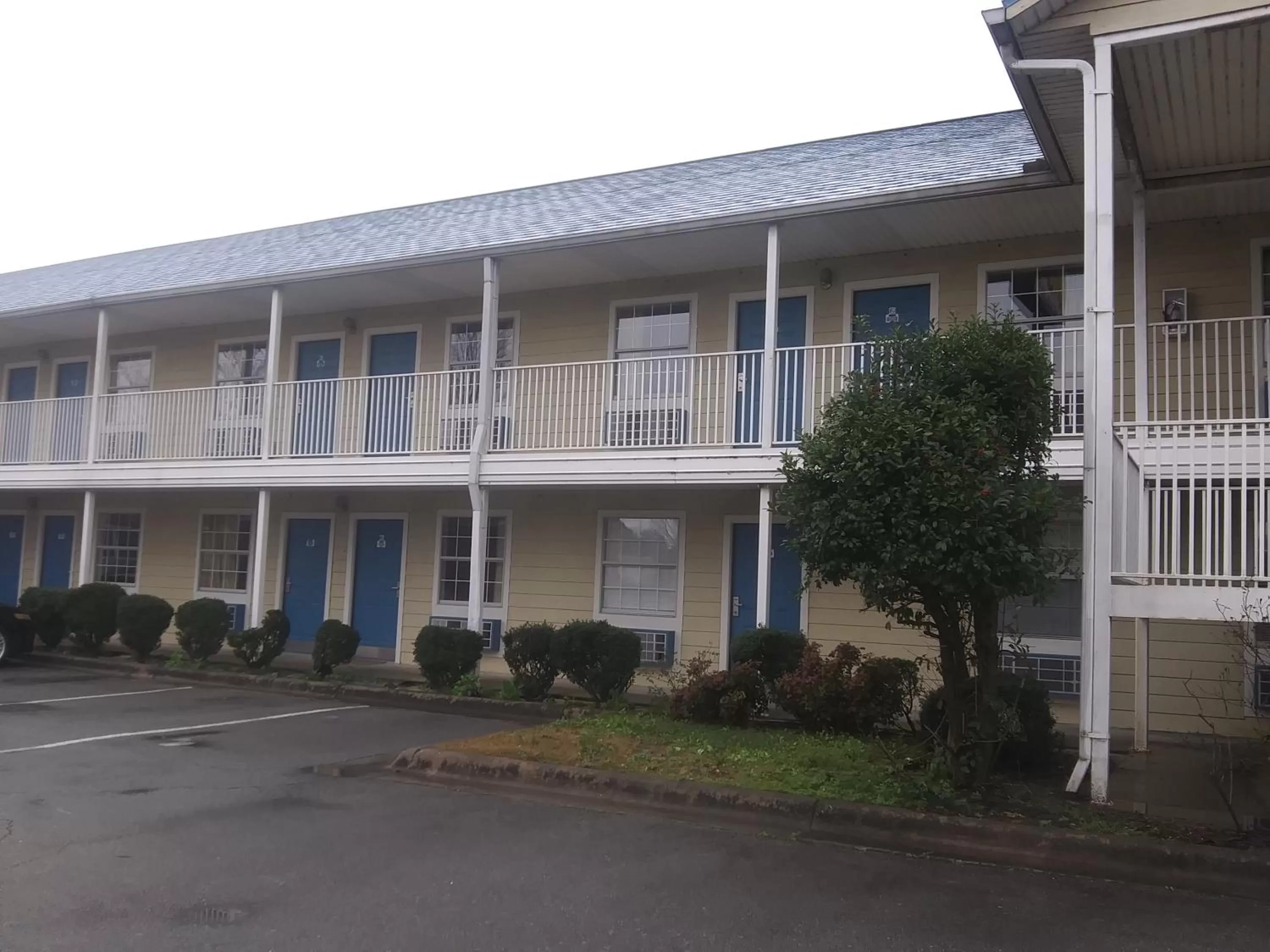 On site, Property Building in El Rancho Motel