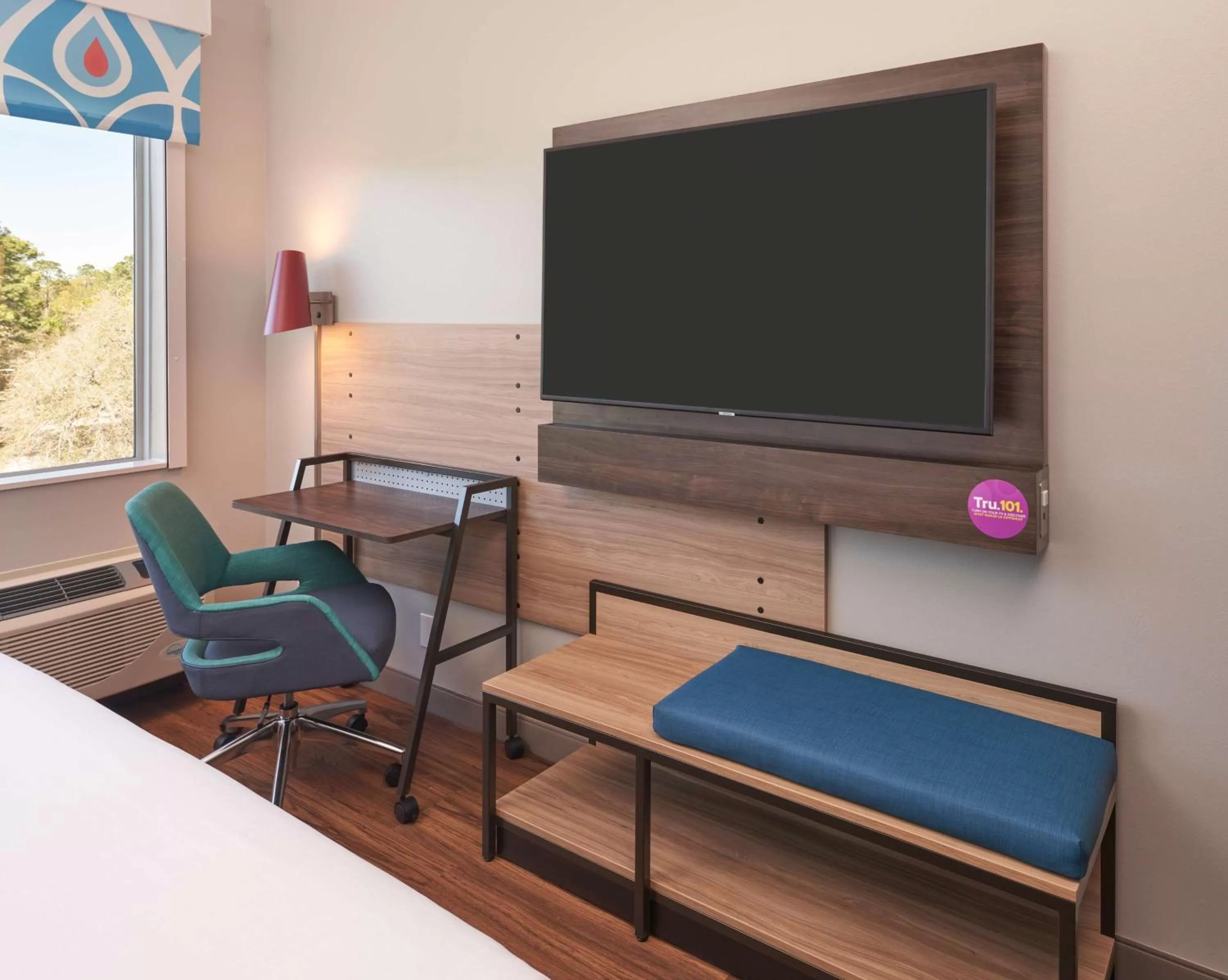 Bedroom, Bed in Tru By Hilton Jacksonville South Mandarin, Fl