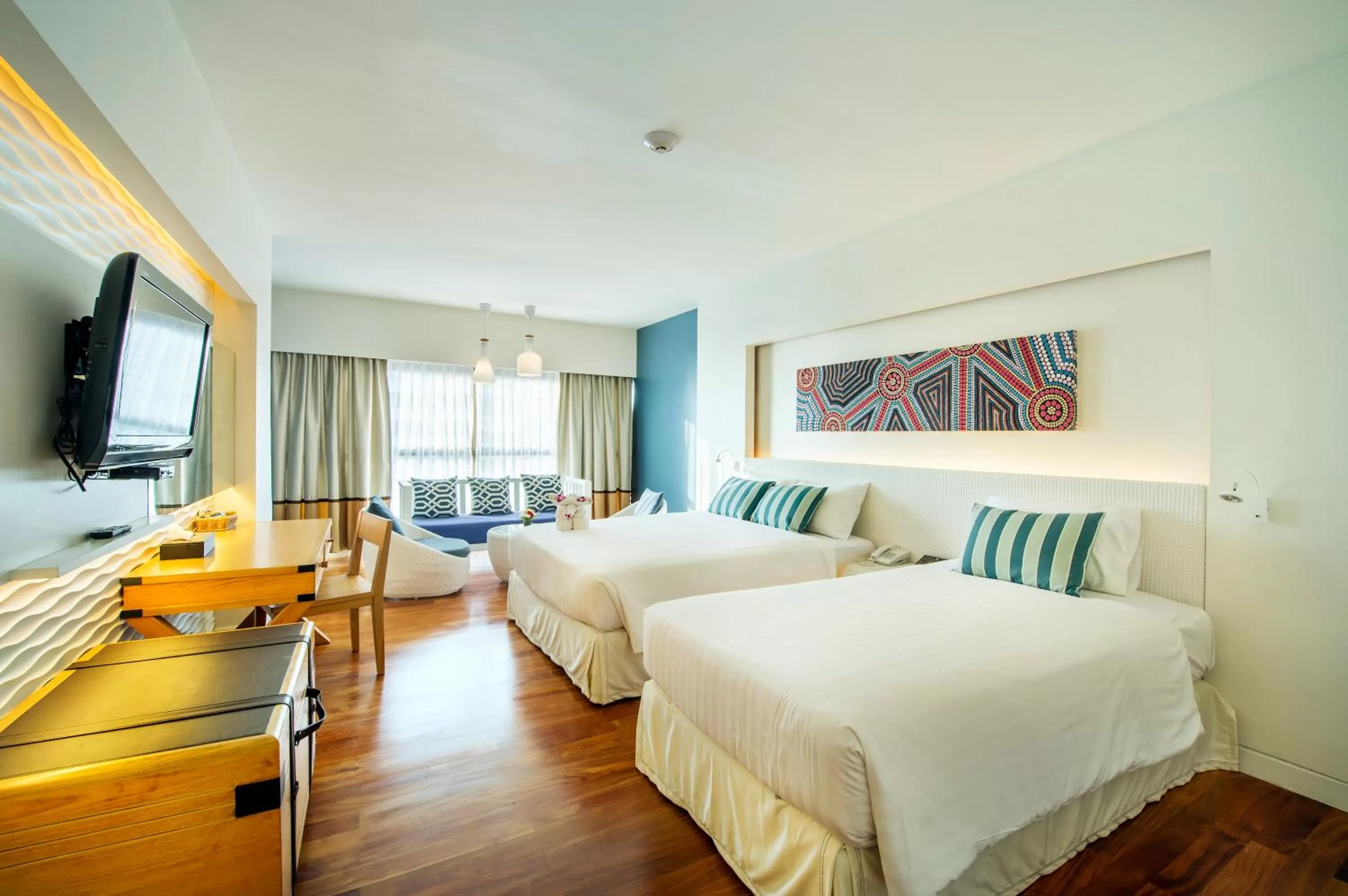 Photo of the whole room, Bed in Jomtien Palm Beach Hotel and Resort