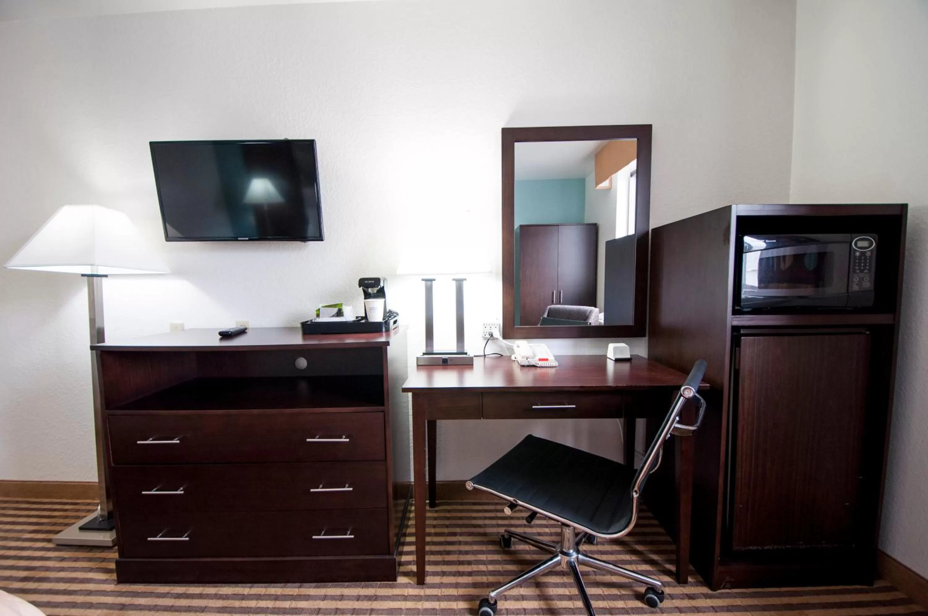 TV and multimedia in Quality Inn Wenatchee-Leavenworth