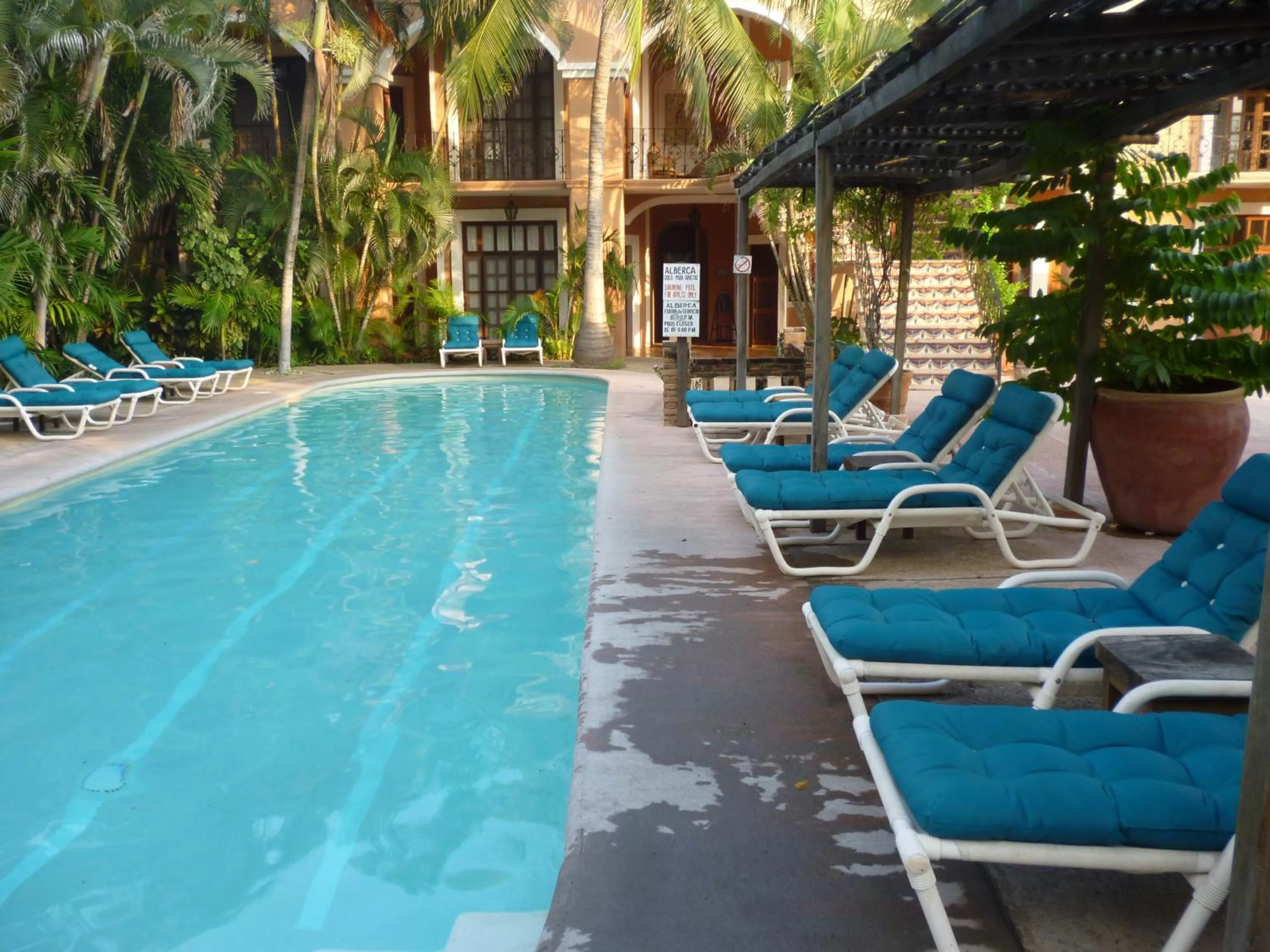 Swimming pool in Hotel Santa Fe