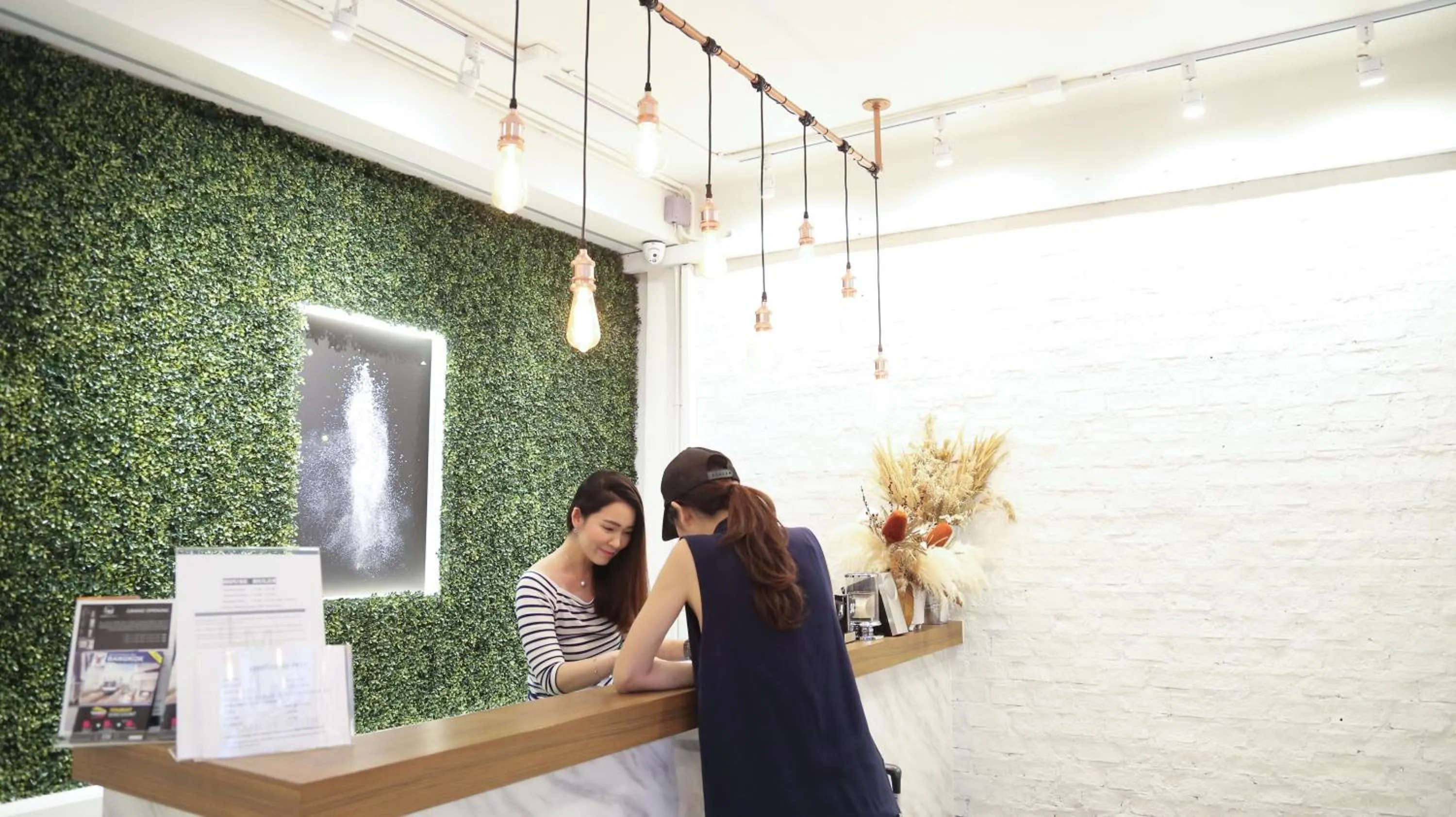 Lobby or reception in Lamurr Sukhumvit 41