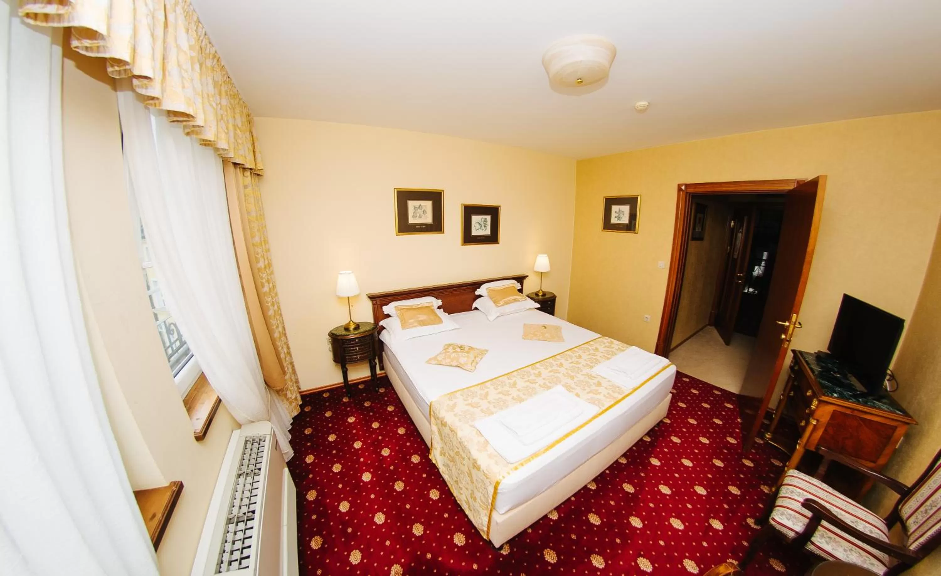 Photo of the whole room, Bed in Garni Hotel Andric