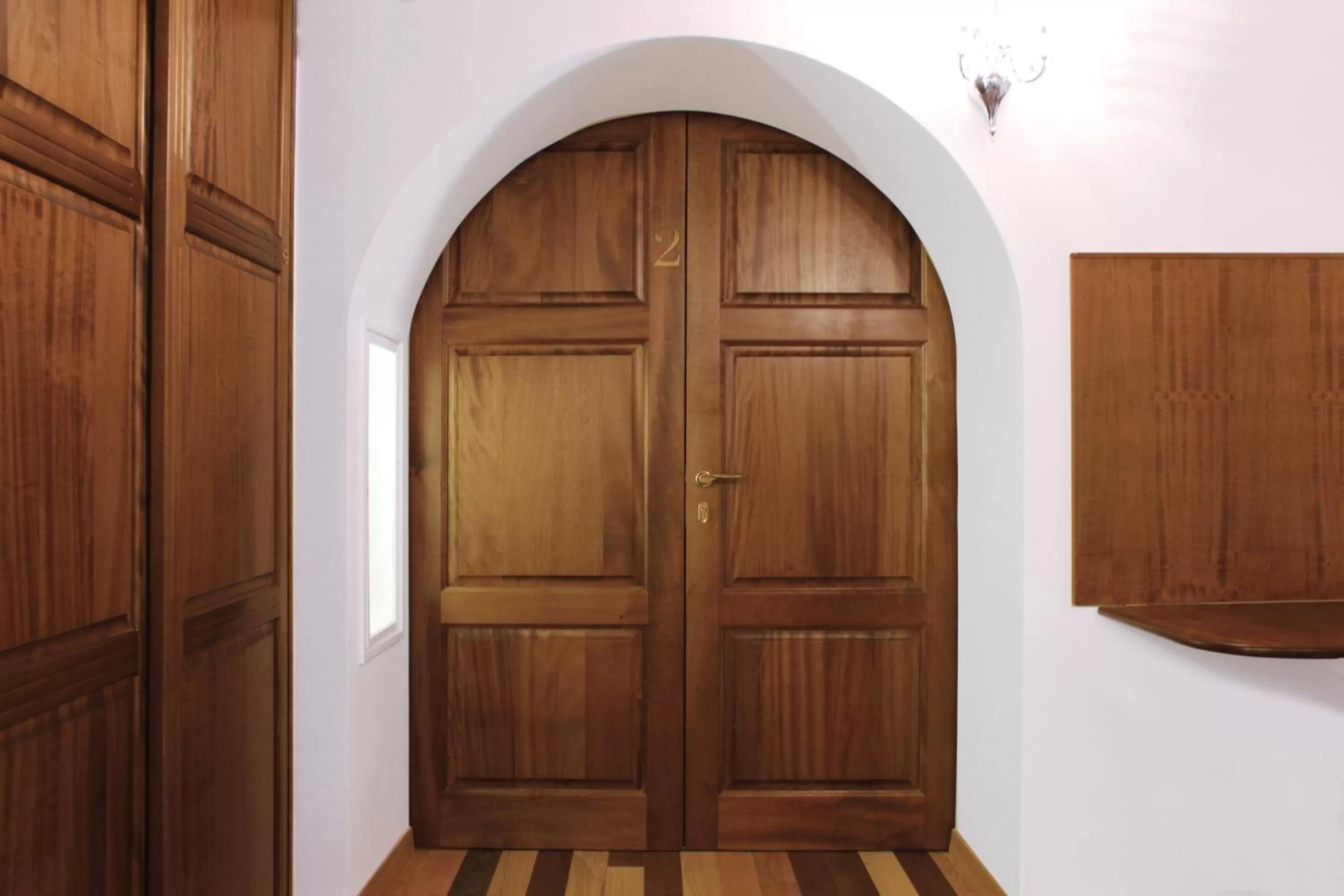 Decorative detail in Hub Navona