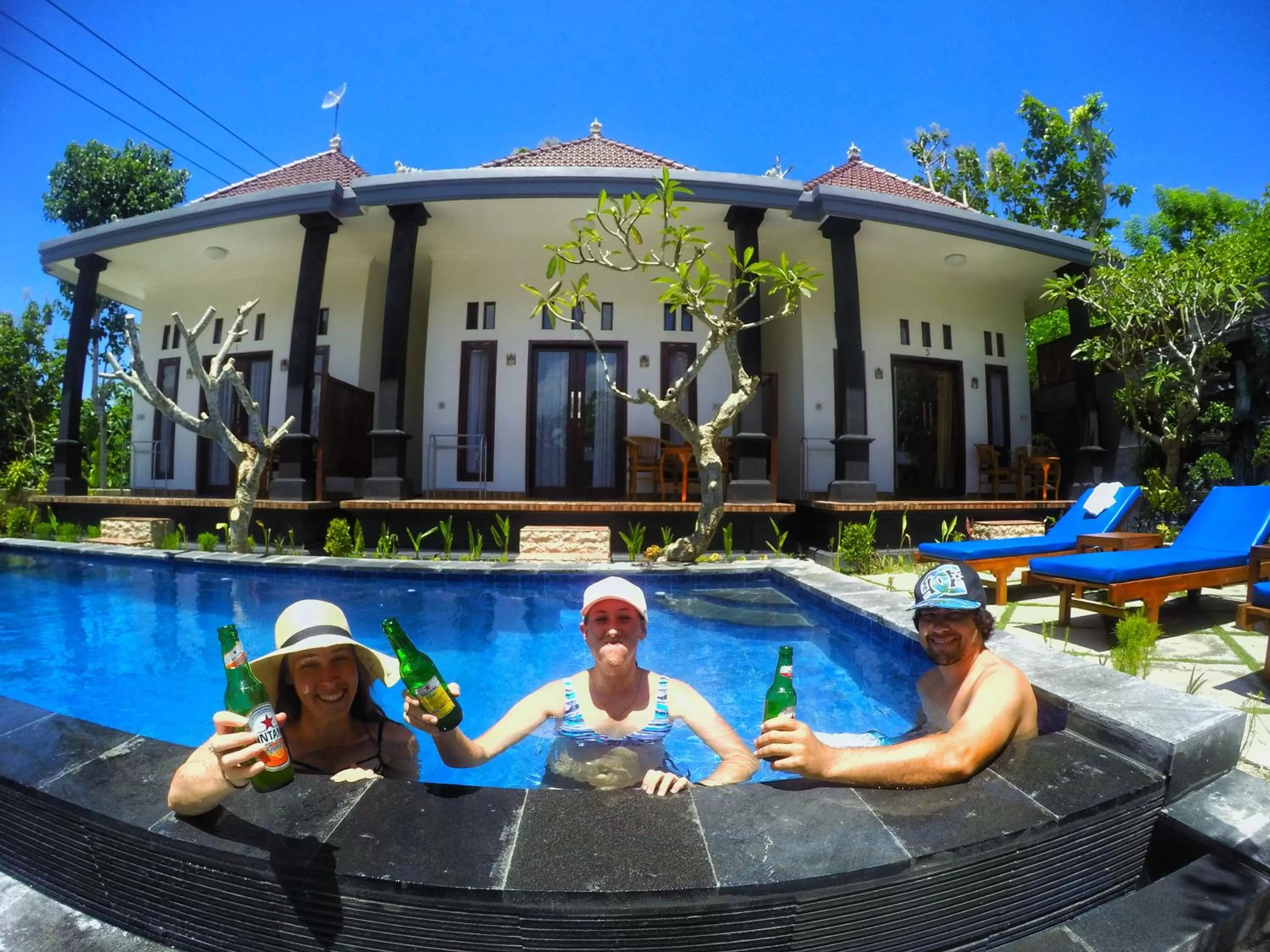 group of guests in Toro Cottage