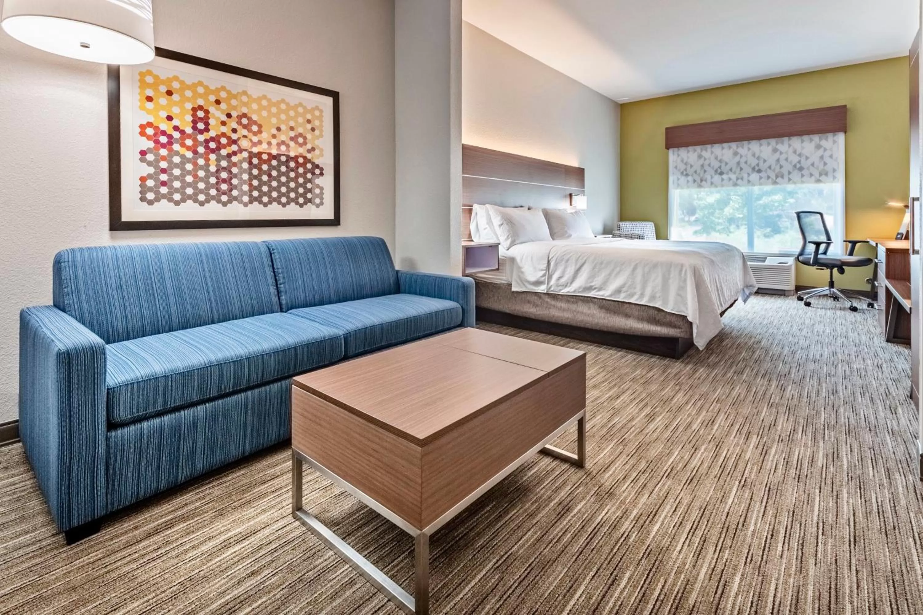Photo of the whole room, Bed in Holiday Inn Express Hotel & Suites Lake Zurich-Barrington by IHG
