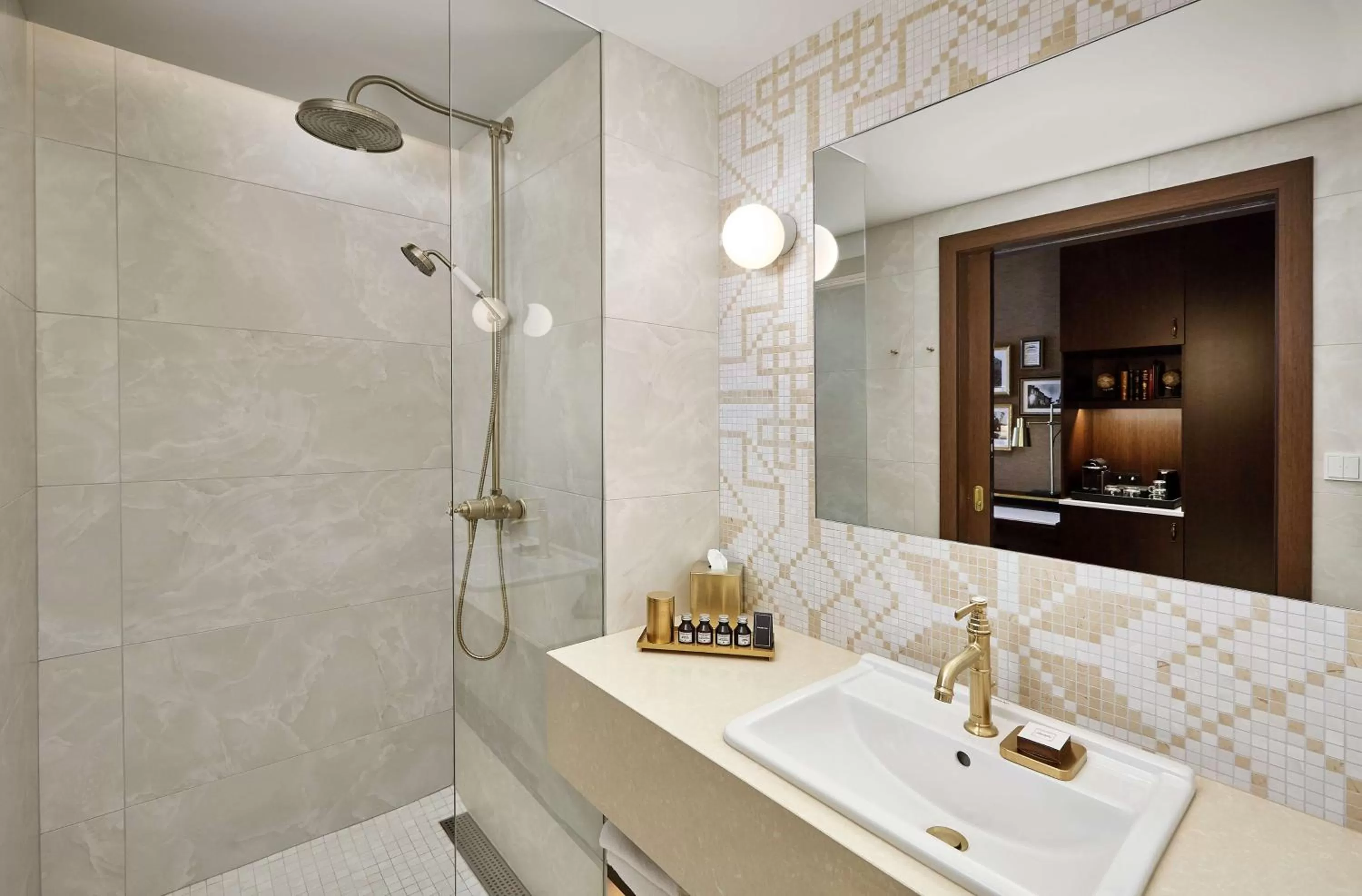 Bathroom in Reykjavik Konsulat Hotel, Curio Collection By Hilton