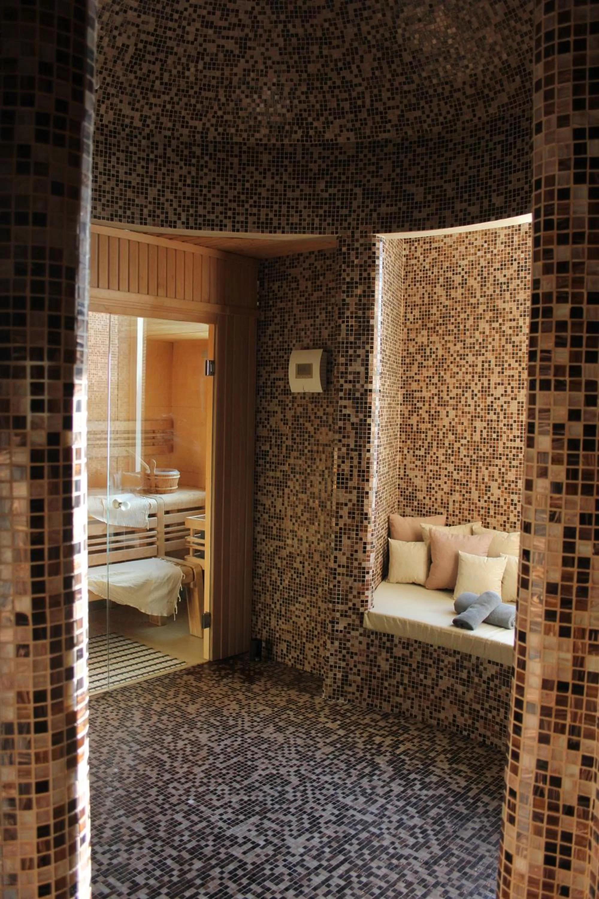 Bed in Royal Thalassa Monastir