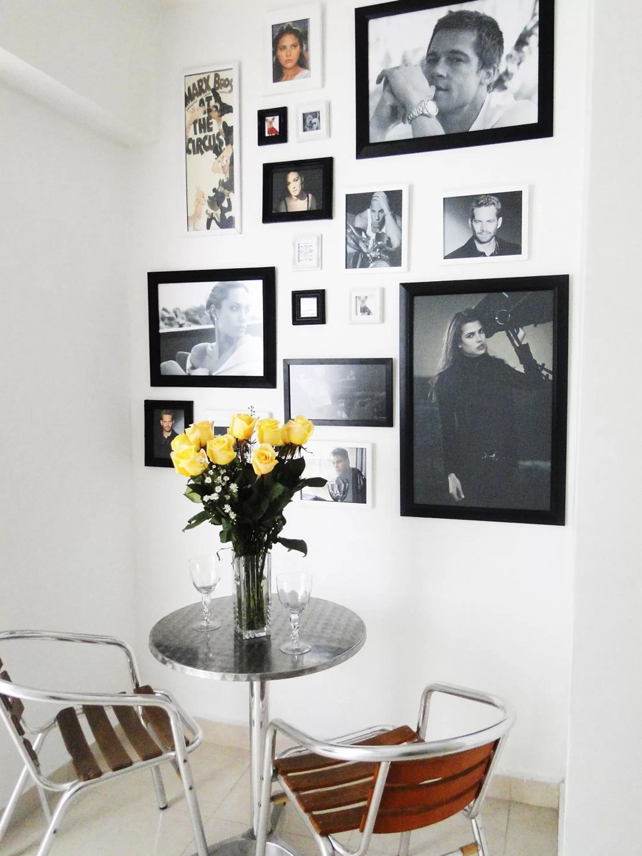 Dining Area in Arco Apartasuites