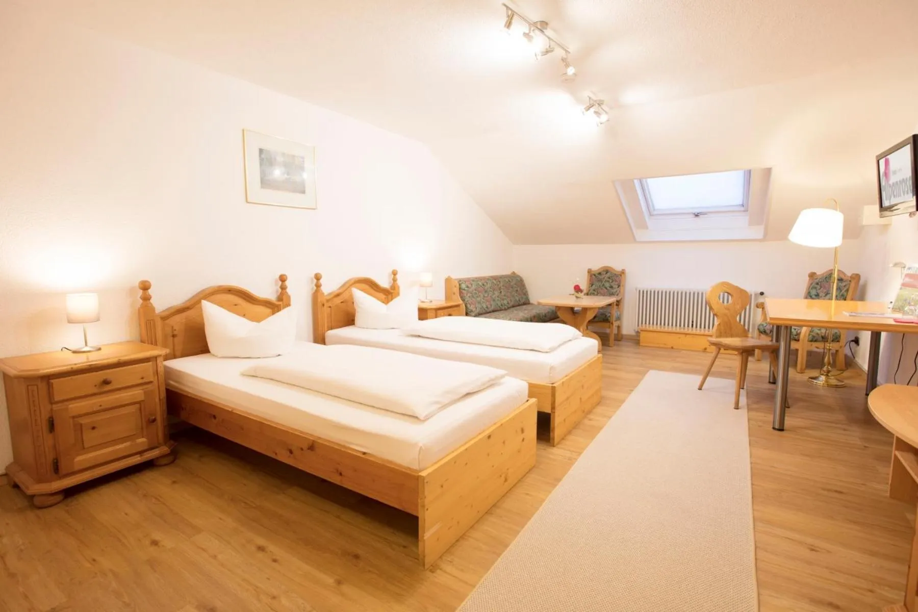 Photo of the whole room, Bed in Akzenthaus Alpenrose Nesselwang