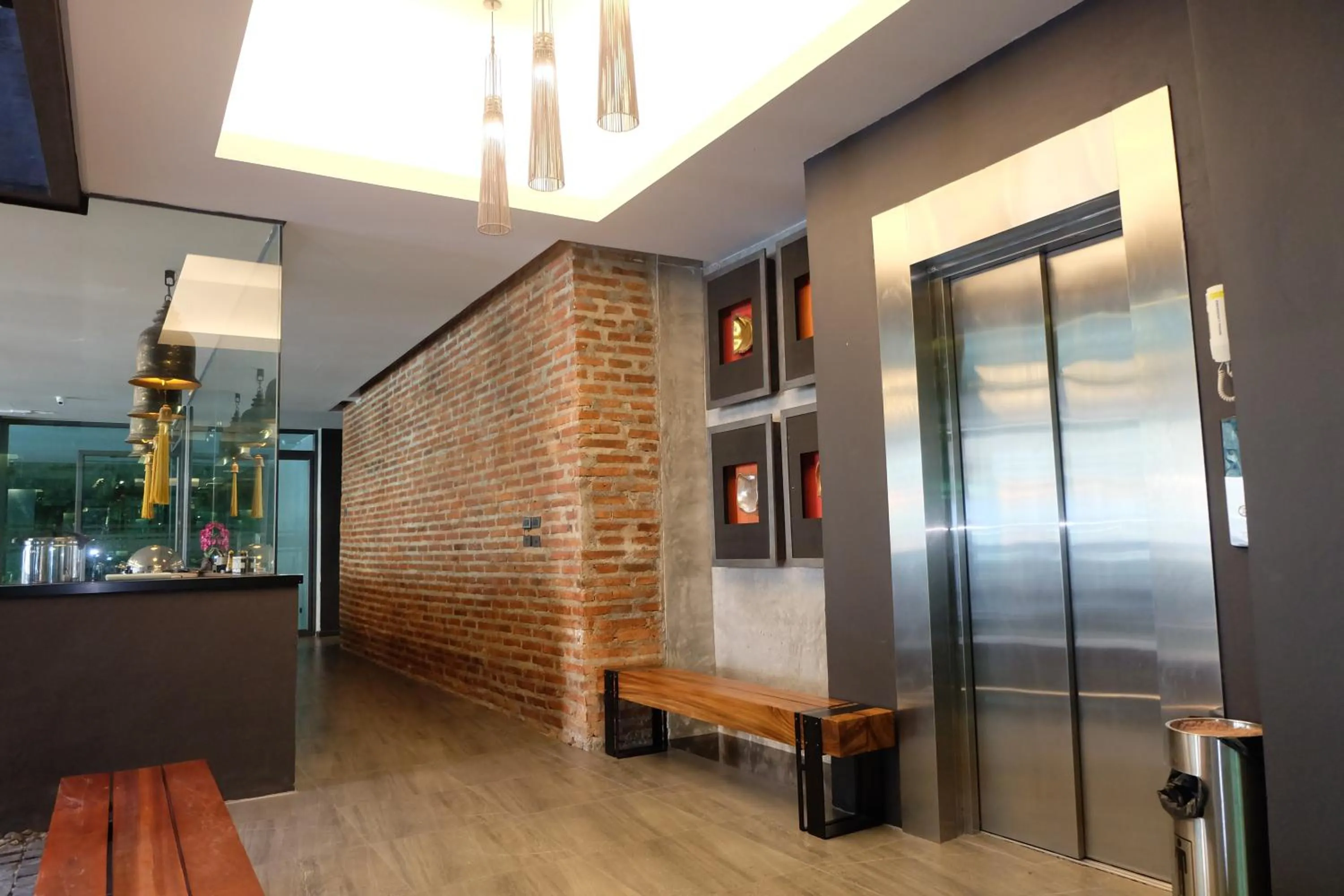 Communal lounge/ TV room in Inn Residence Serviced Suites - SHA Extra Plus