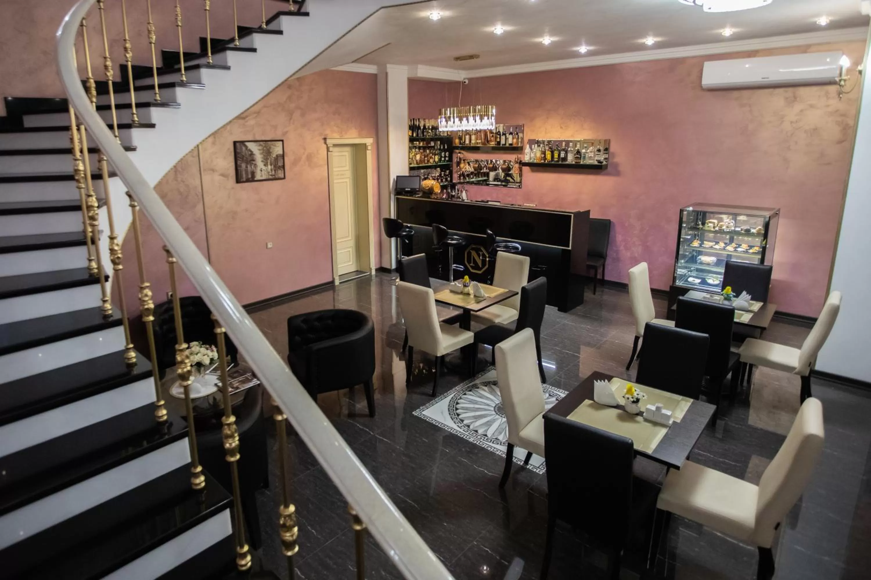 Lounge/Bar in Nork Hotel