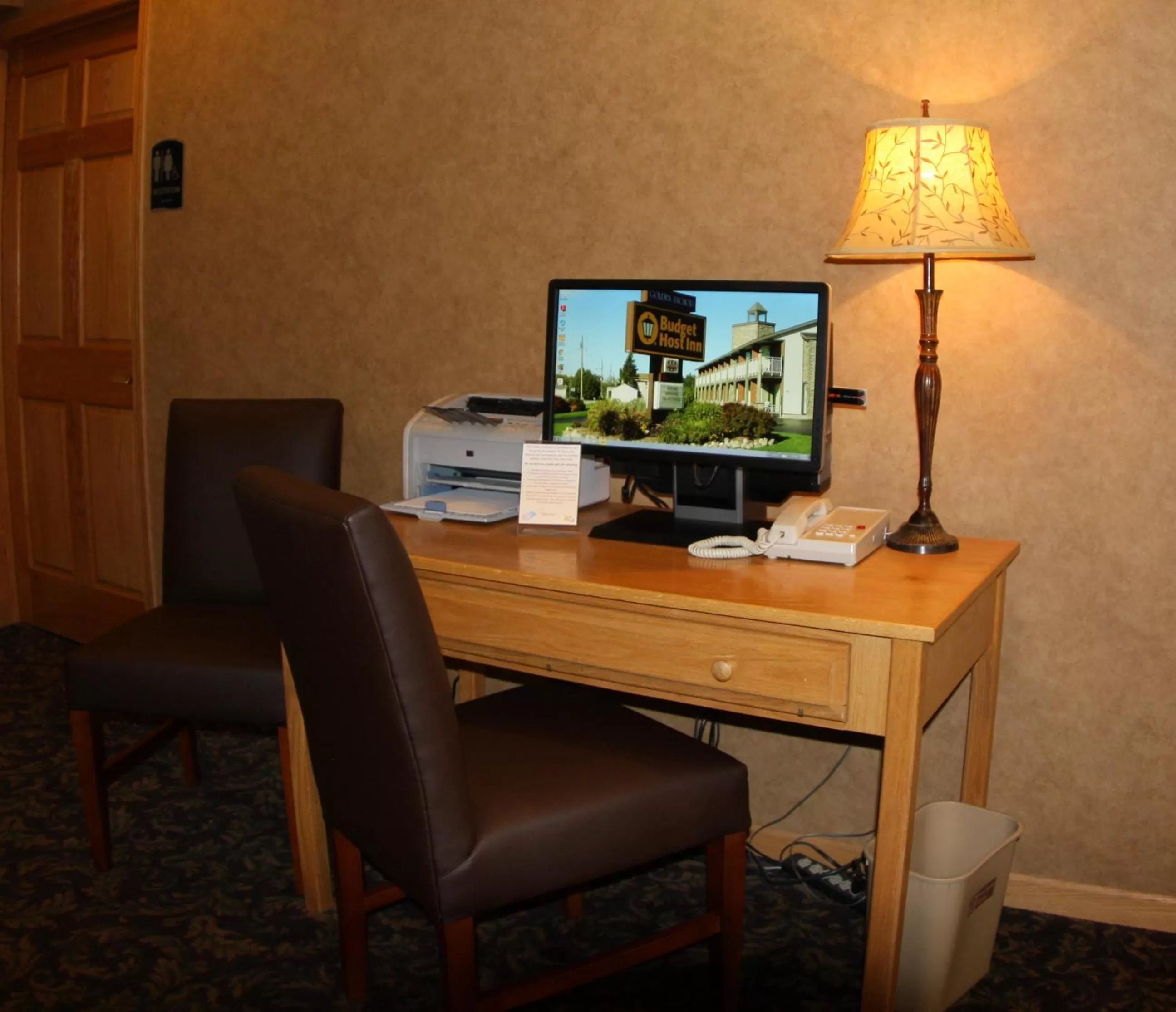 Business facilities in Budget Host Inn & Suites