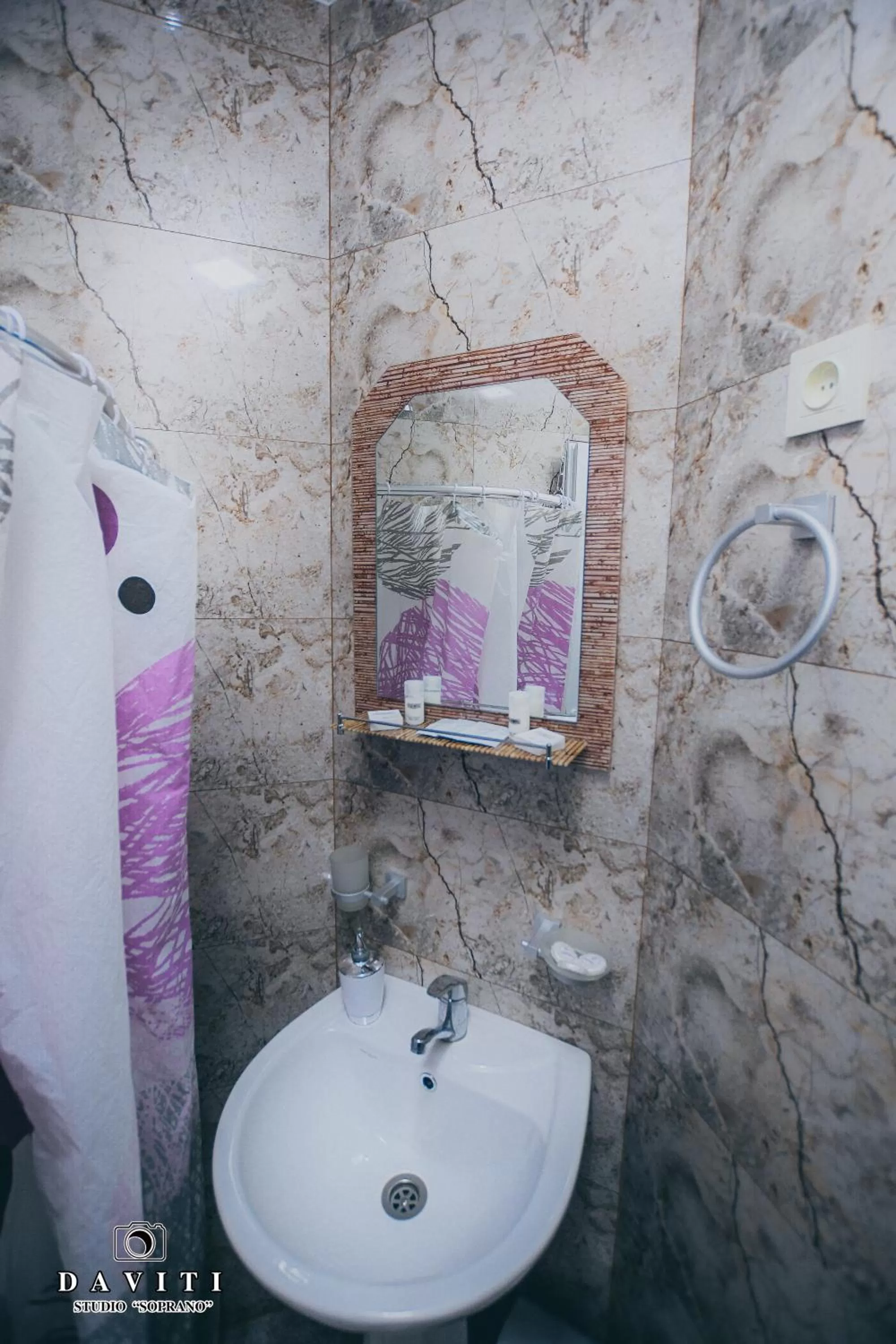 Bathroom in Hotel Tskhumi