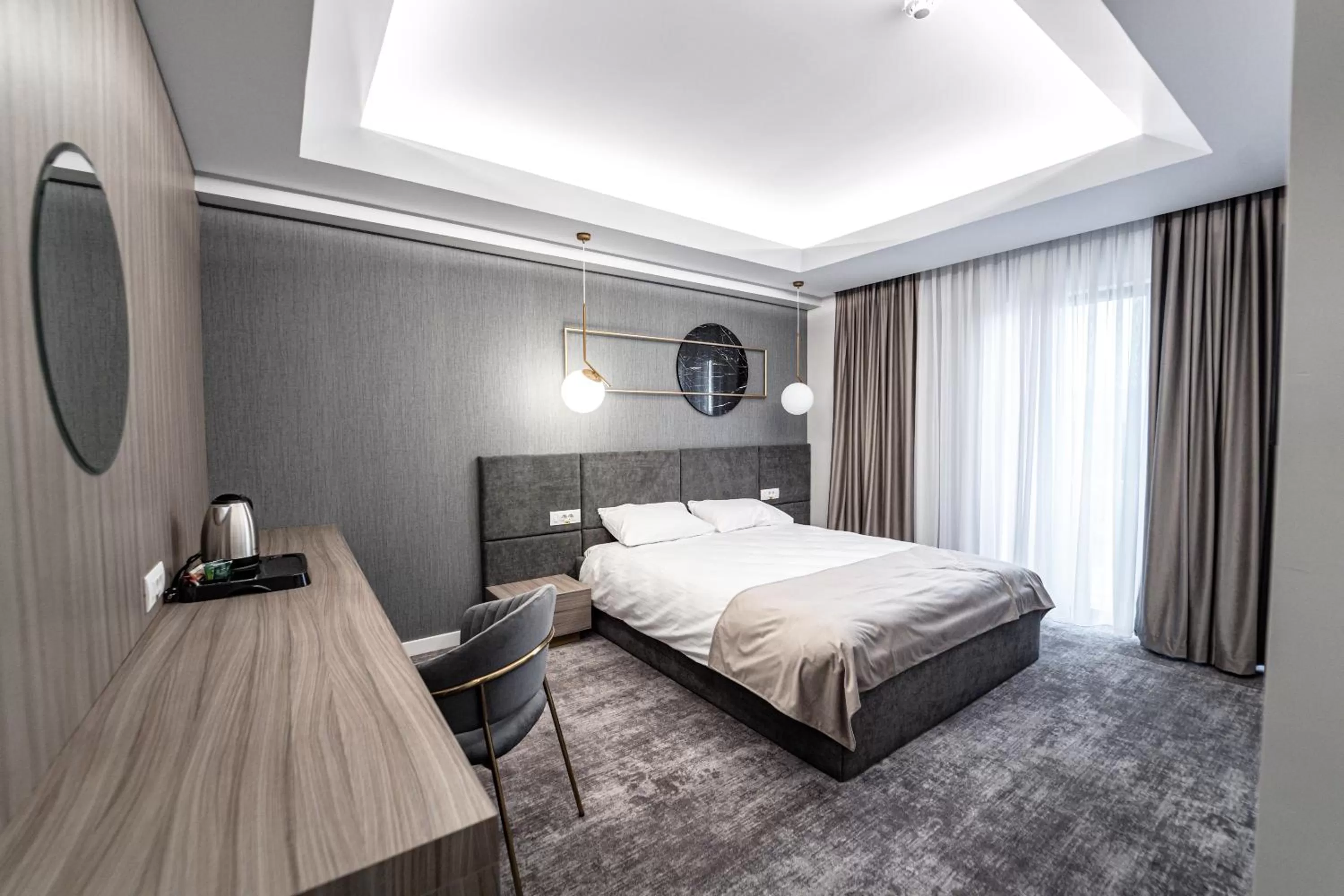 Bedroom, Bed in Hotel Caprice