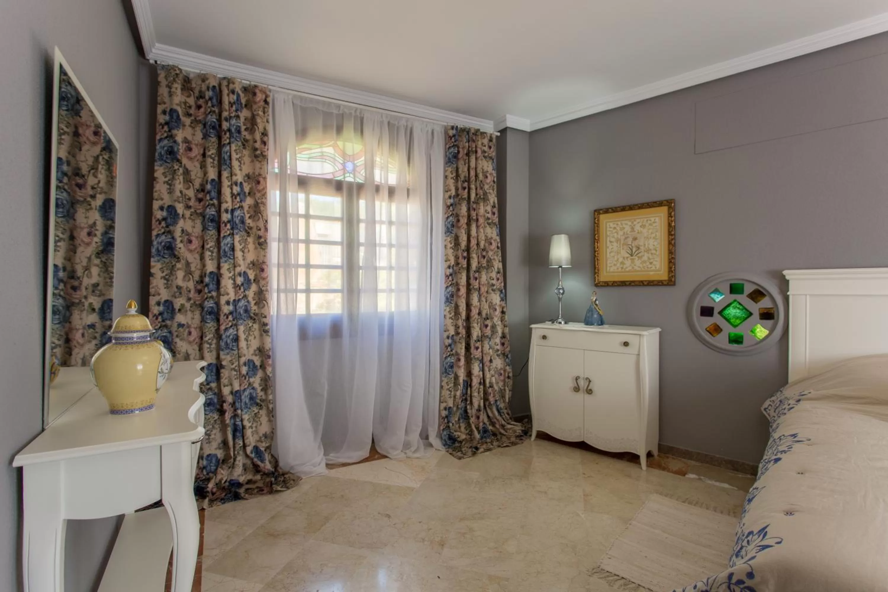 Bed in Apartamentos Gaudi Style