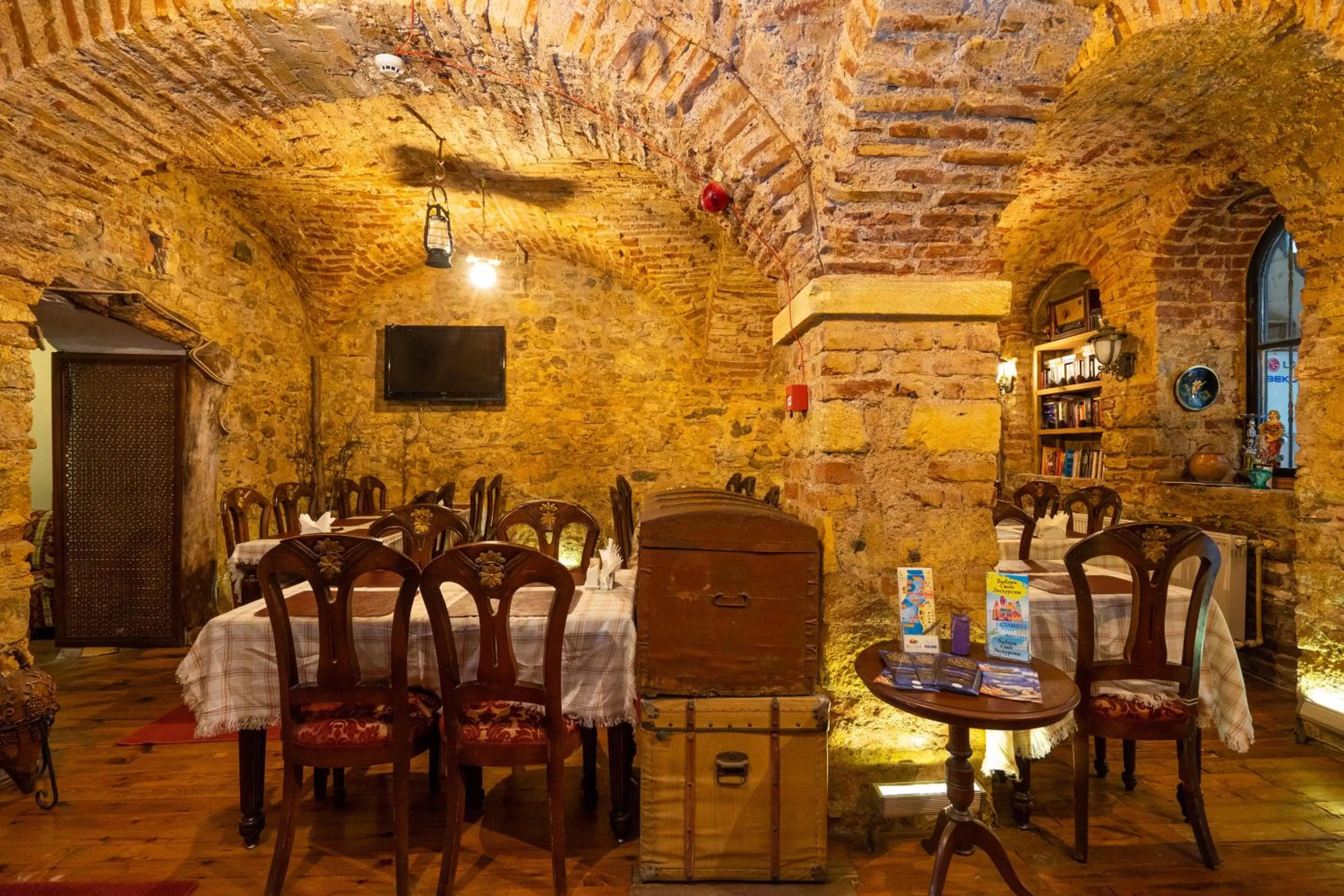 Restaurant/Places to Eat in Gedikpasa Family