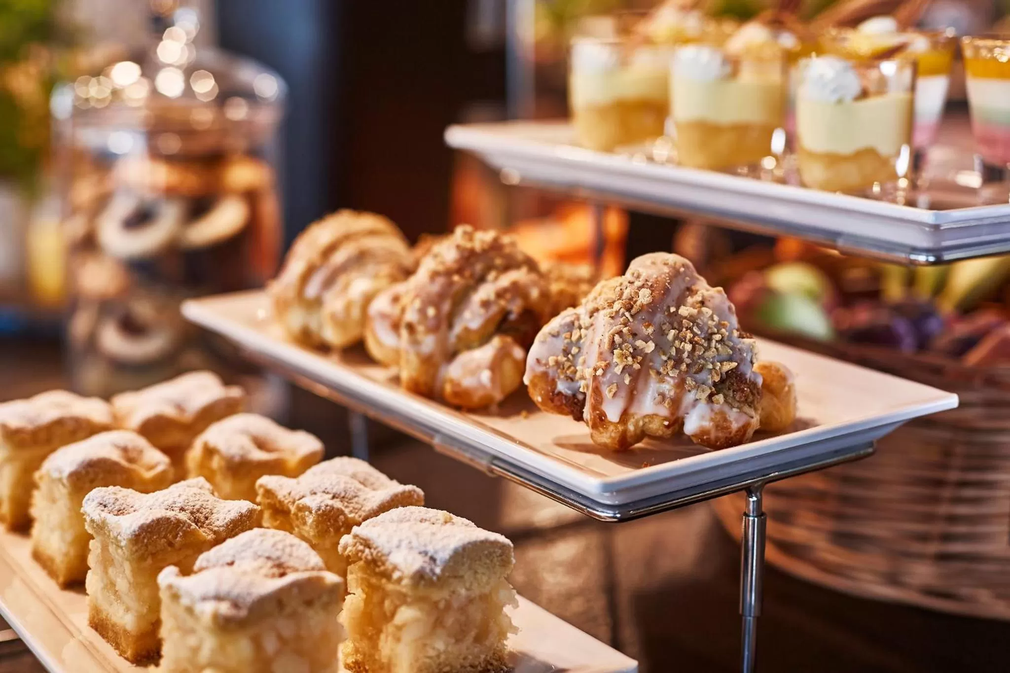 Buffet breakfast in Hotel Mercure Poznań Centrum
