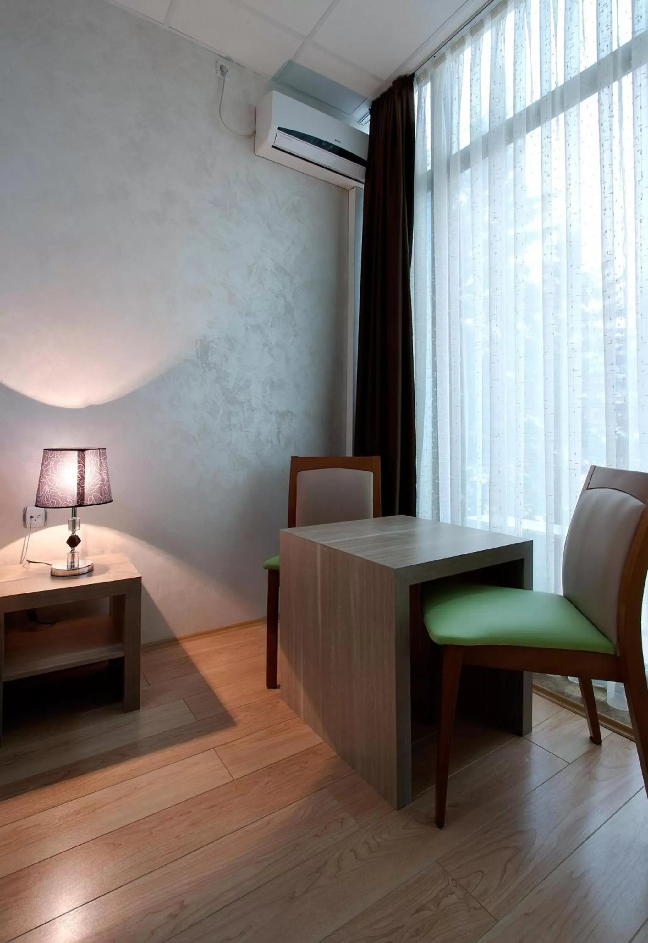 Deluxe Double Room with Shower in Hotel Green Center Gili Deluxe Double Room with Shower in Hotel Green Center Gili