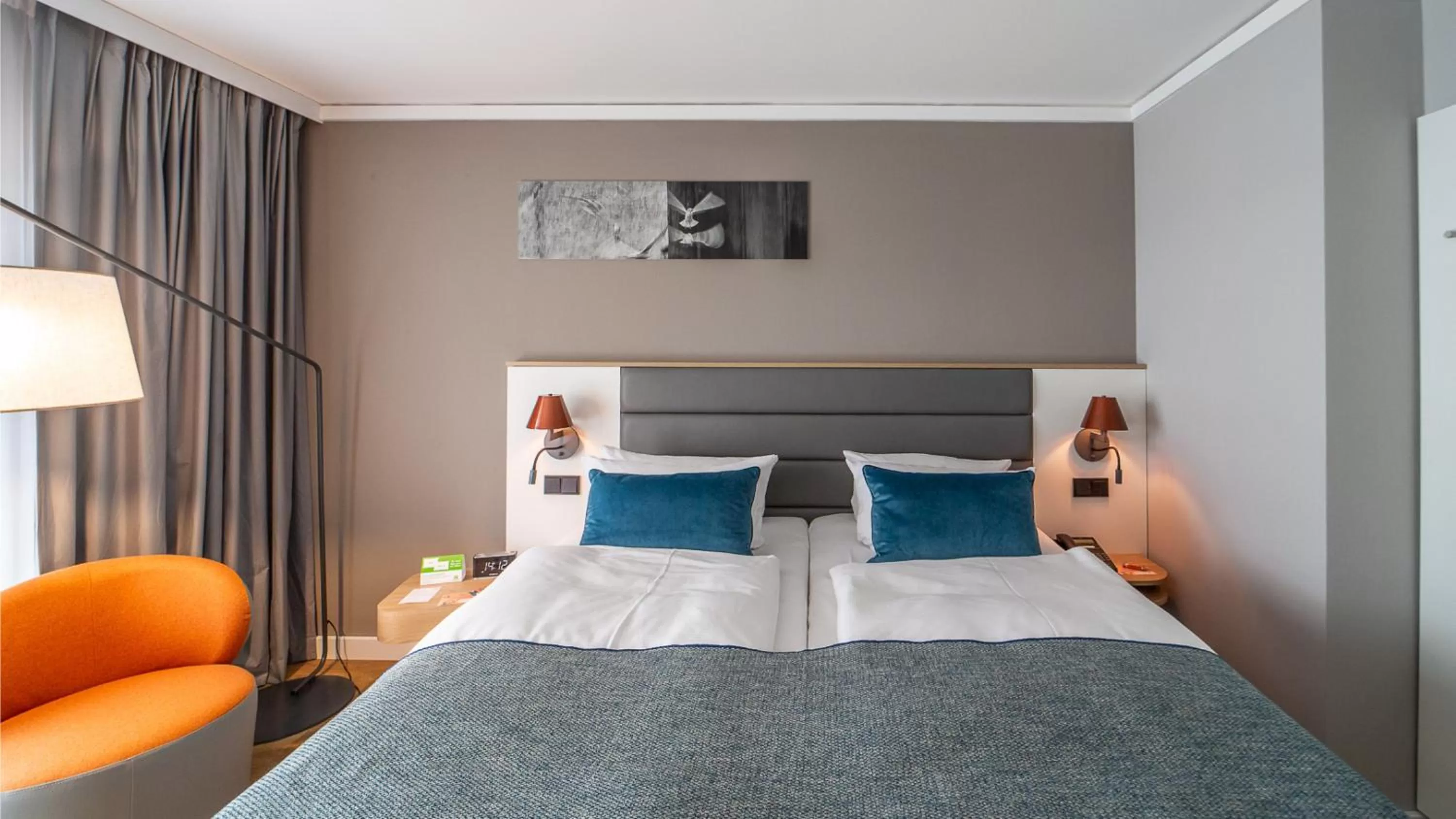 Photo of the whole room, Bed in Holiday Inn Berlin Airport - Conference Centre by IHG