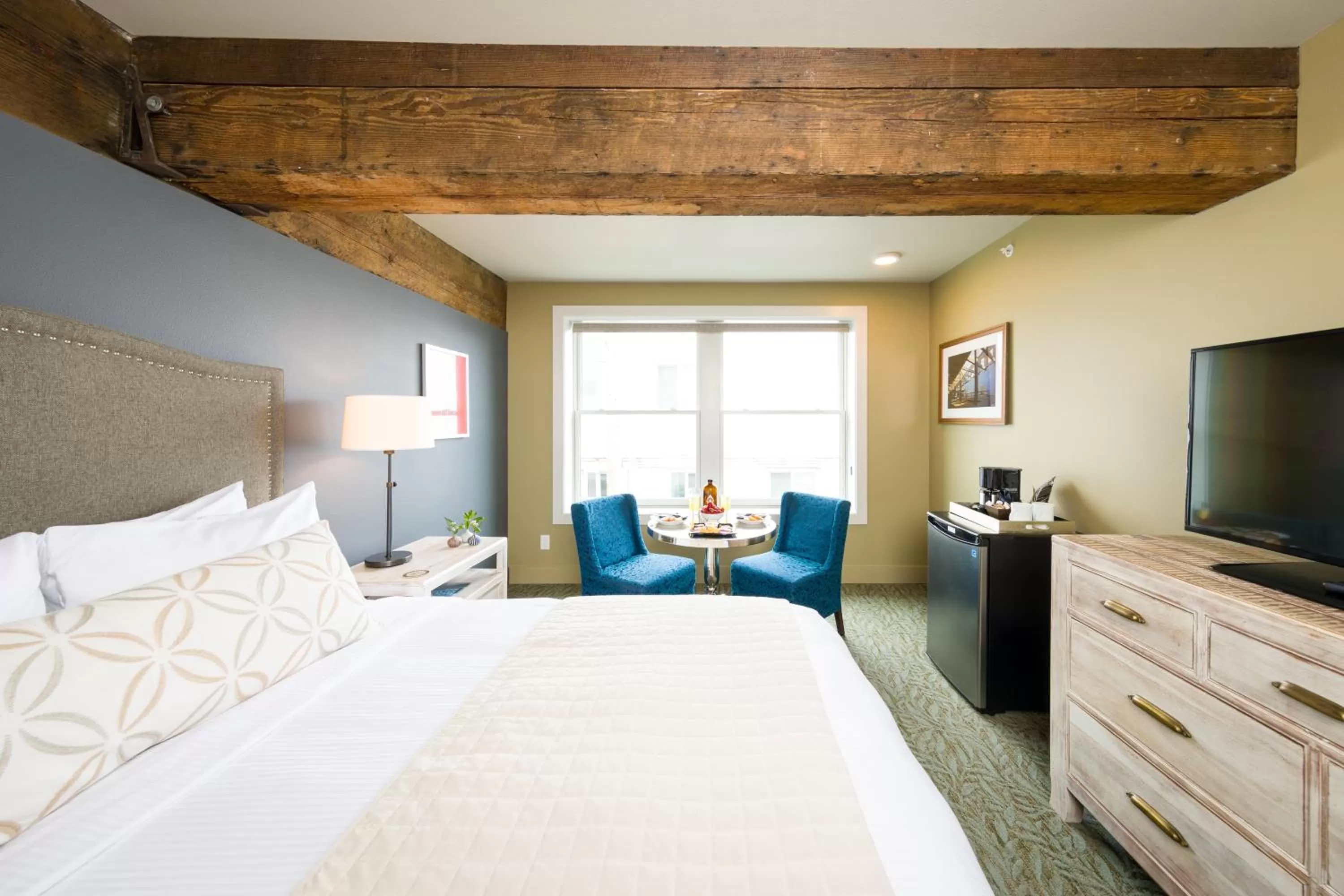 TV and multimedia, Bed in Inn at Lynden