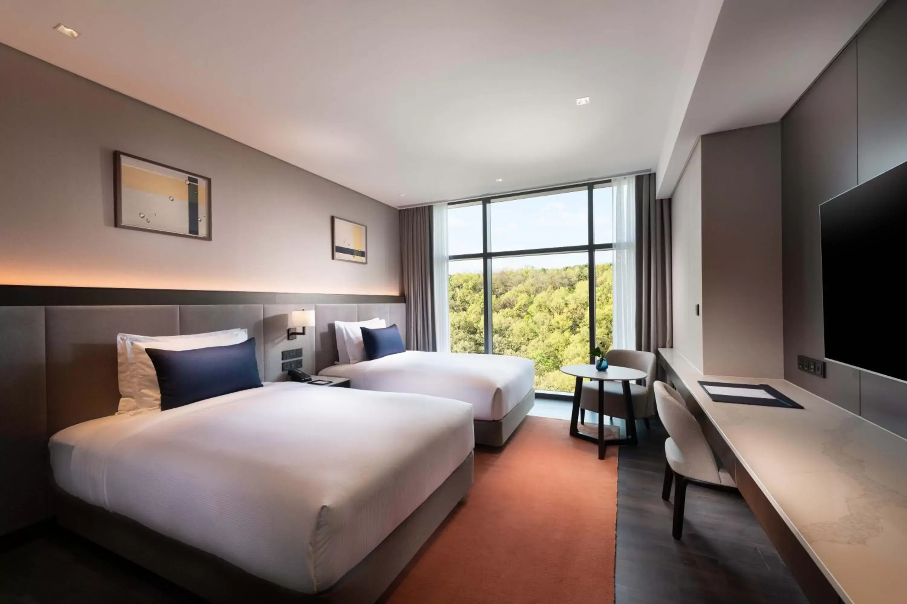 Executive Twin Room with Forest View in DoubleTree By Hilton Seoul Pangyo Executive Twin Room with Forest View in DoubleTree By Hilton Seoul Pangyo
