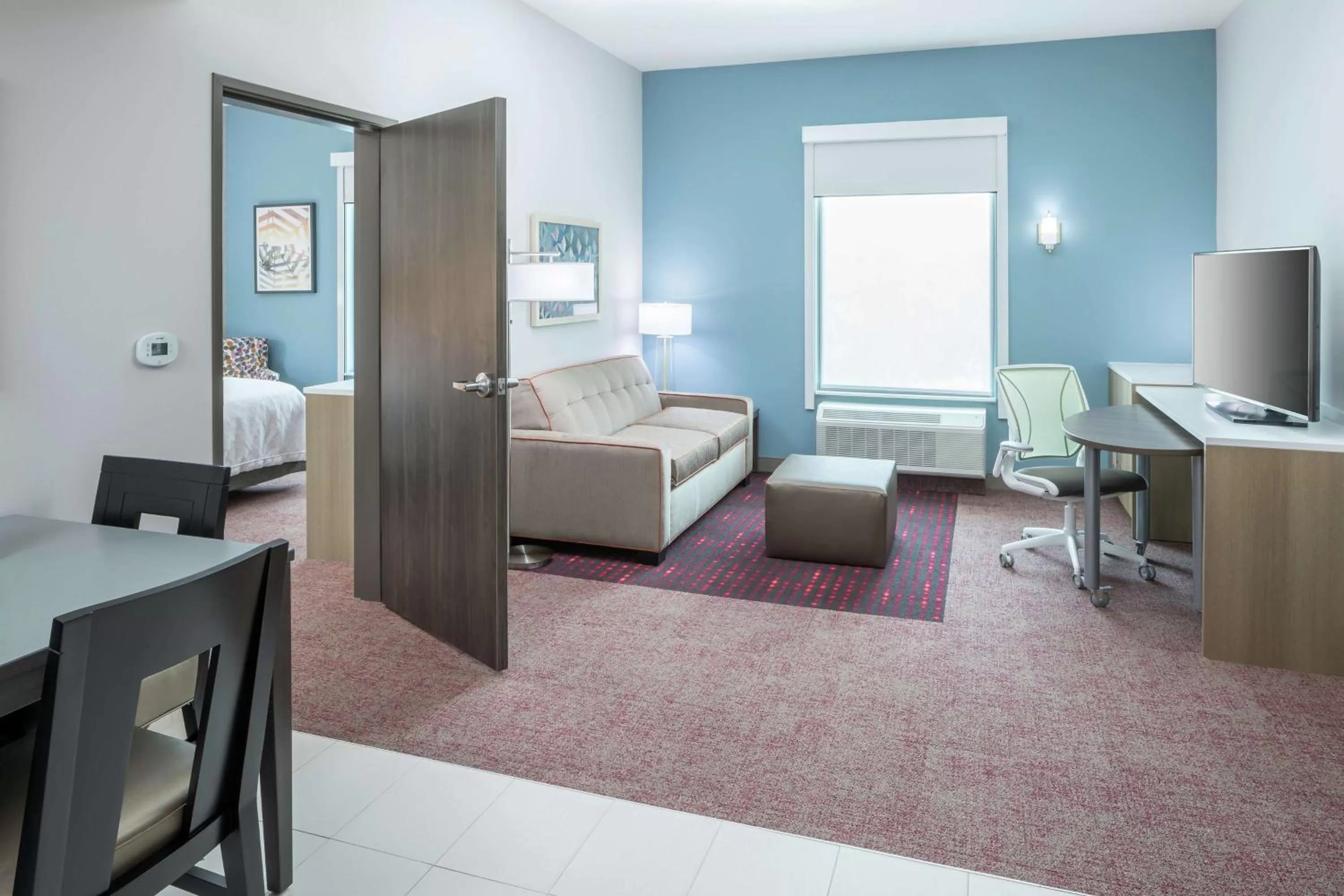 Bedroom, Bed in Home2 Suites By Hilton Orlando Airport