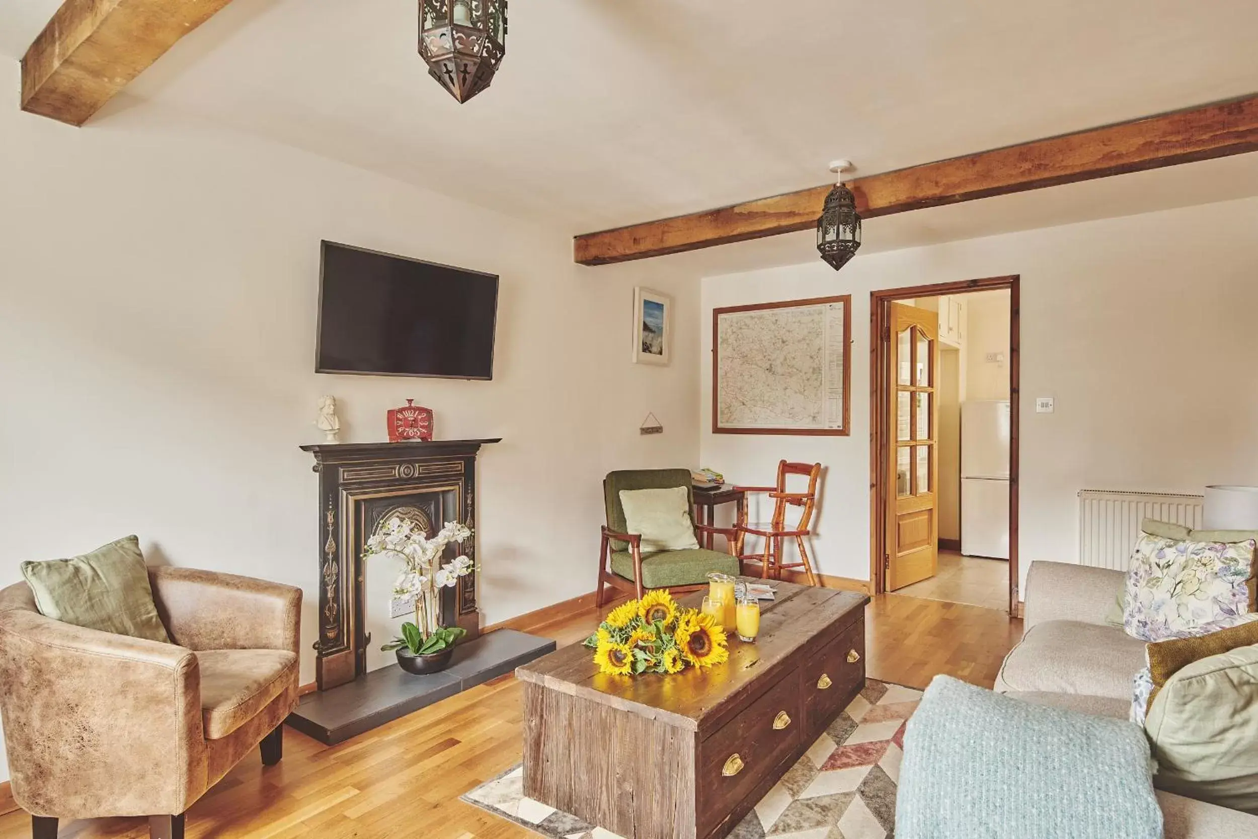 Two-Bedroom House in The Lansdowne Guest House Two-Bedroom House in The Lansdowne Guest House