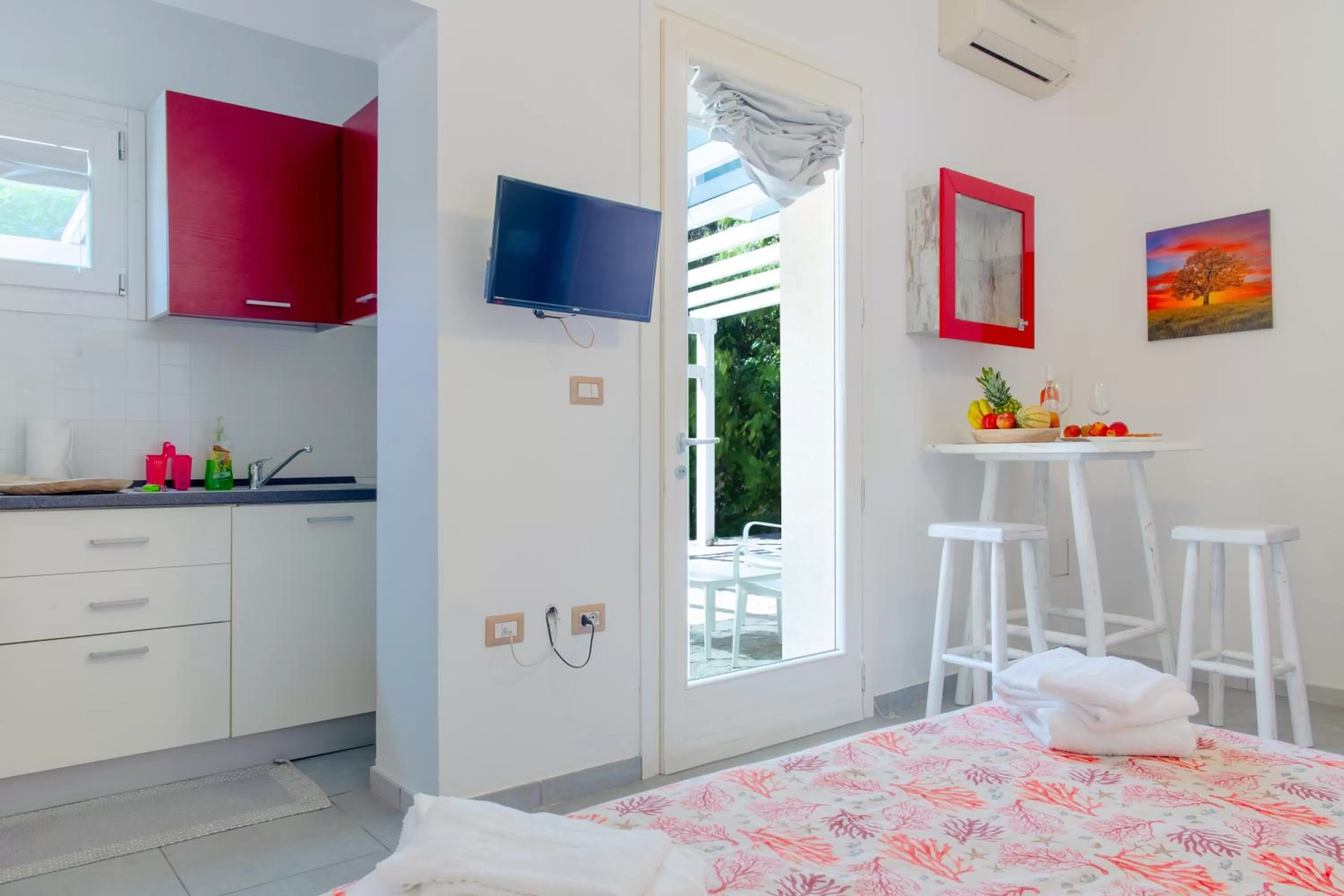 Photo of the whole room, Bed in Tenuta Don Carmelo