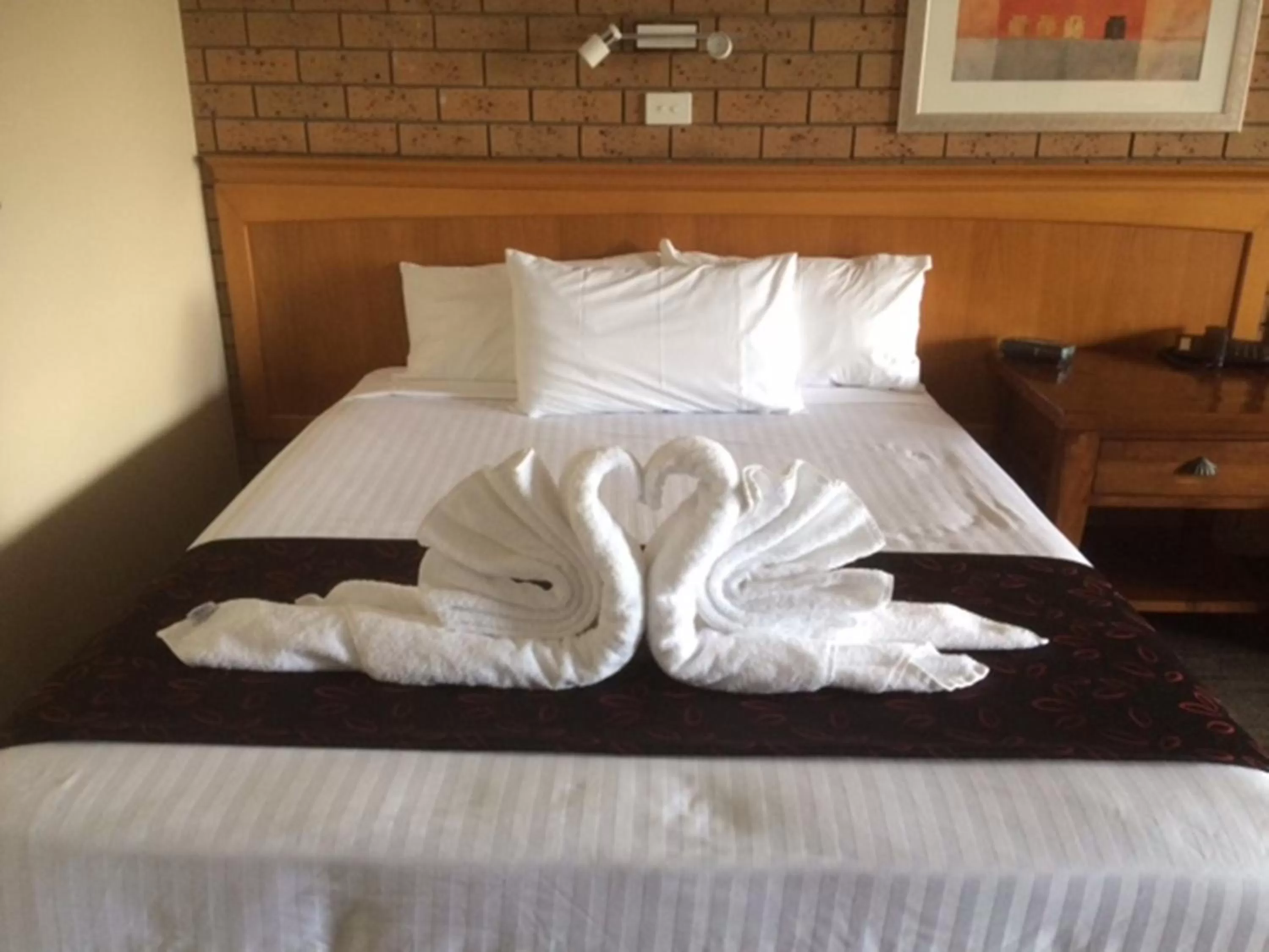 Decorative detail, Bed in James Street Motor Inn