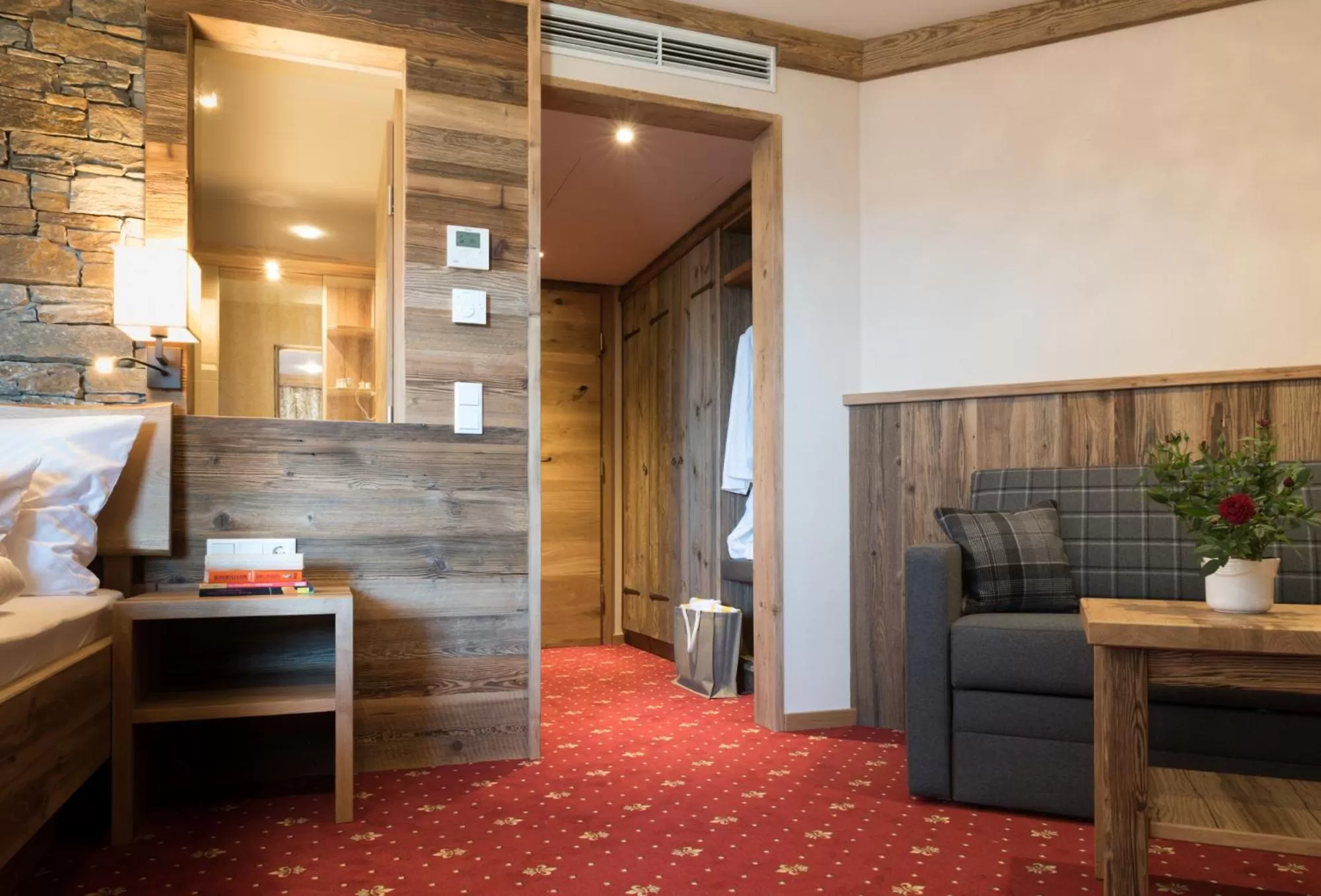 Bedroom, Seating Area in Panorama Hotel Gasthof Leidingerhof