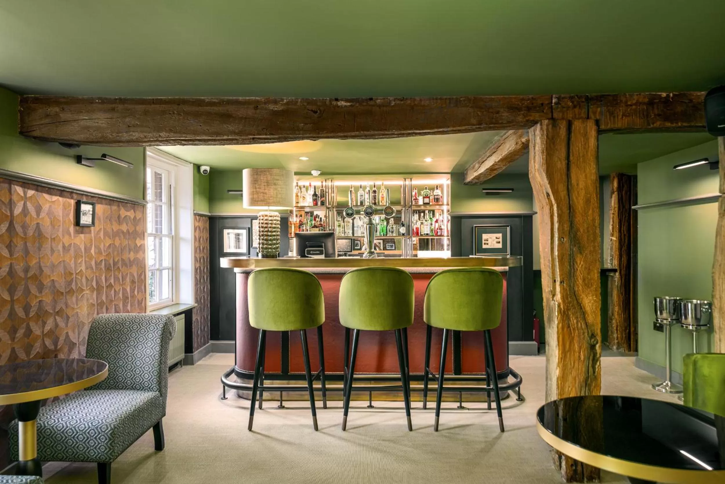 Lounge or bar in The Relais Henley