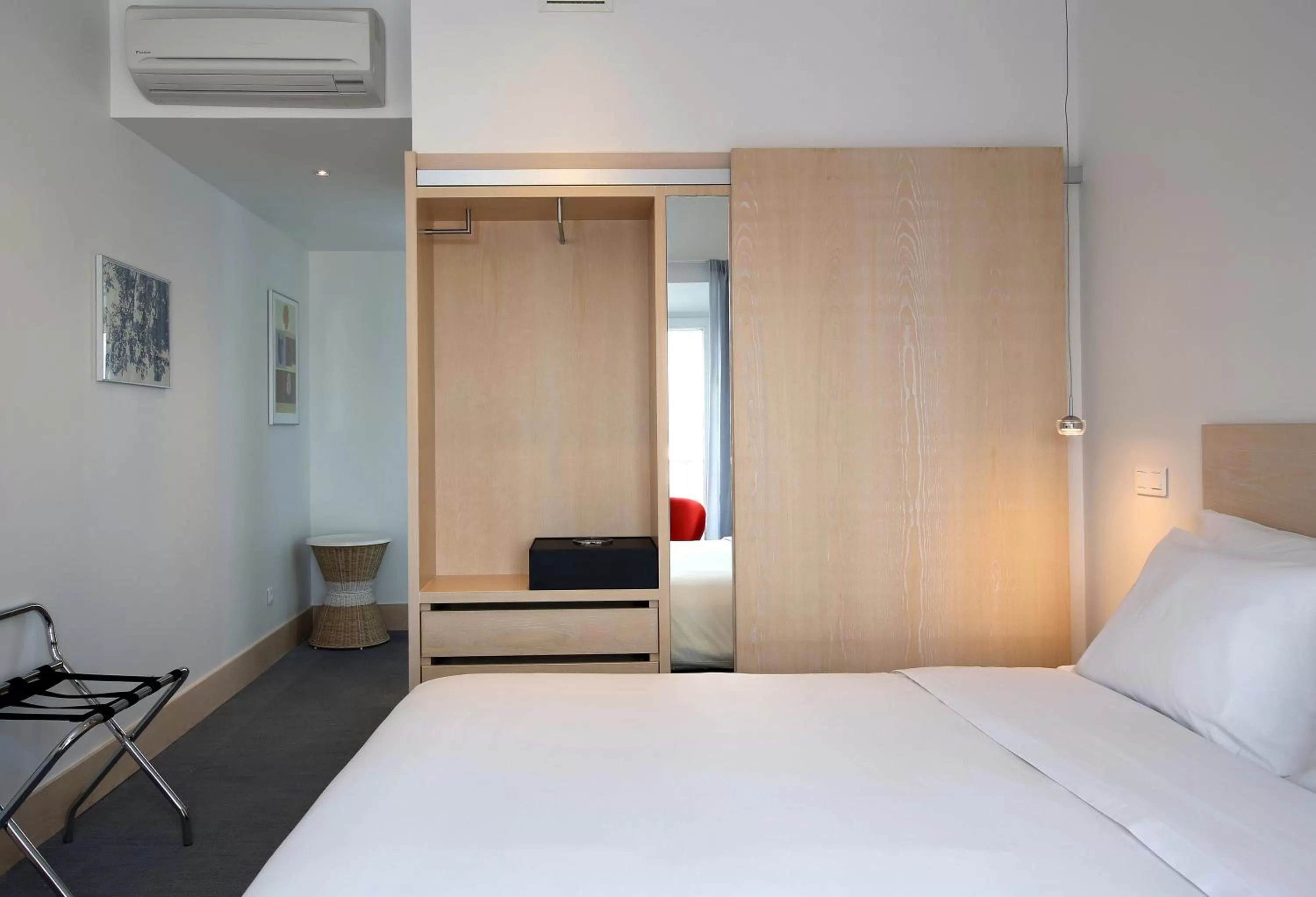 Photo of the whole room, Bed in Hotel Convento do Salvador