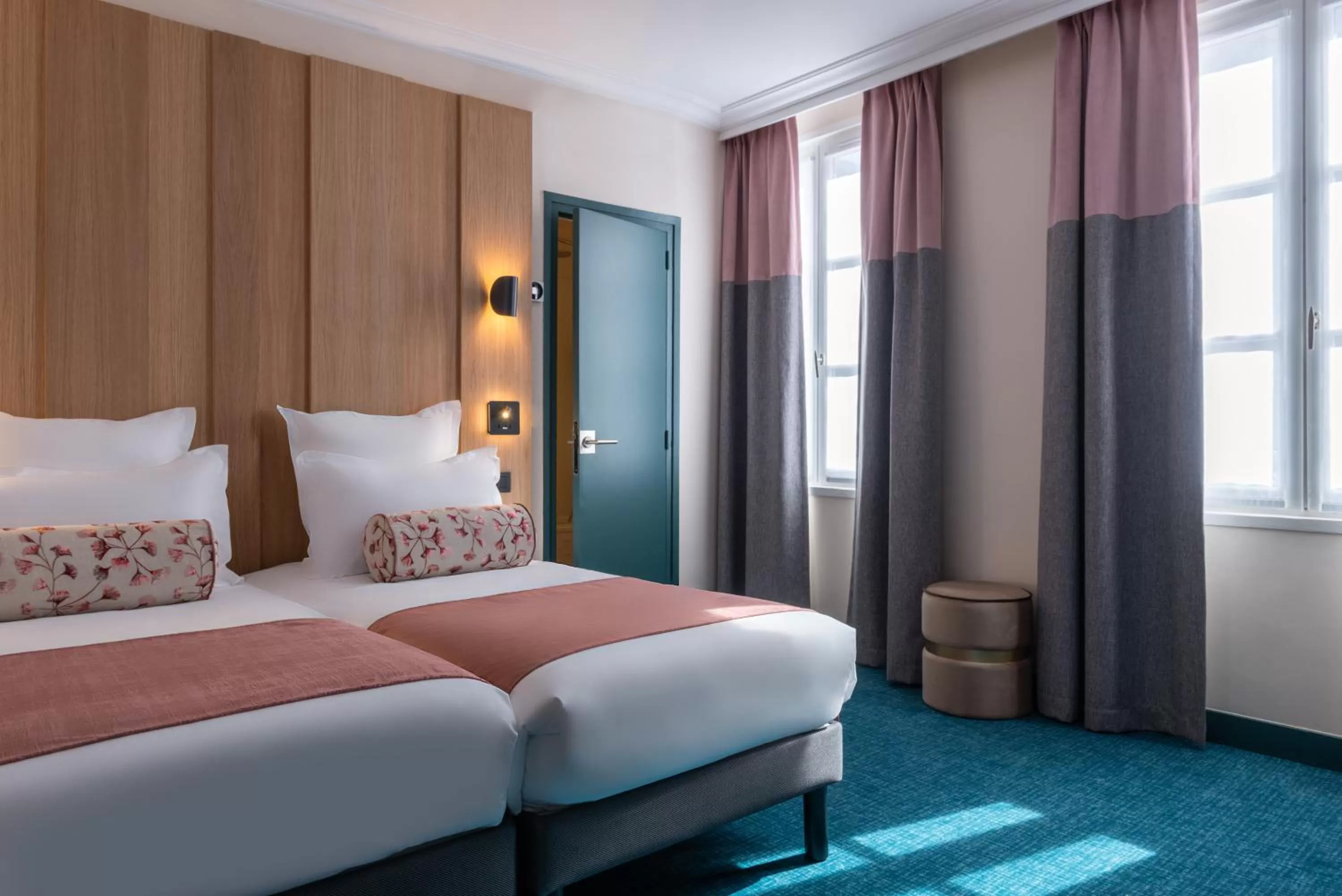 Bedroom, Bed in Leonardo Boutique Hotel Paris Opera