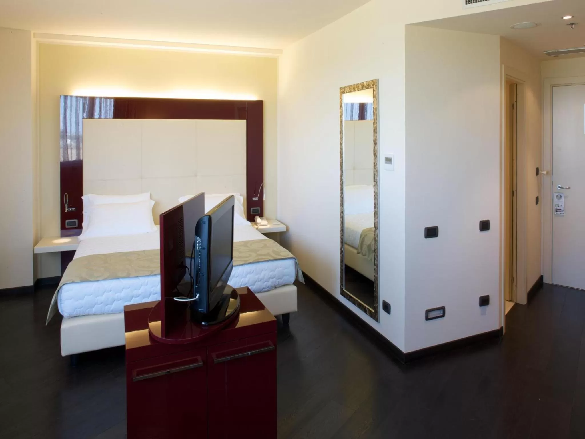 TV and multimedia, Bed in Grand Hotel Mattei