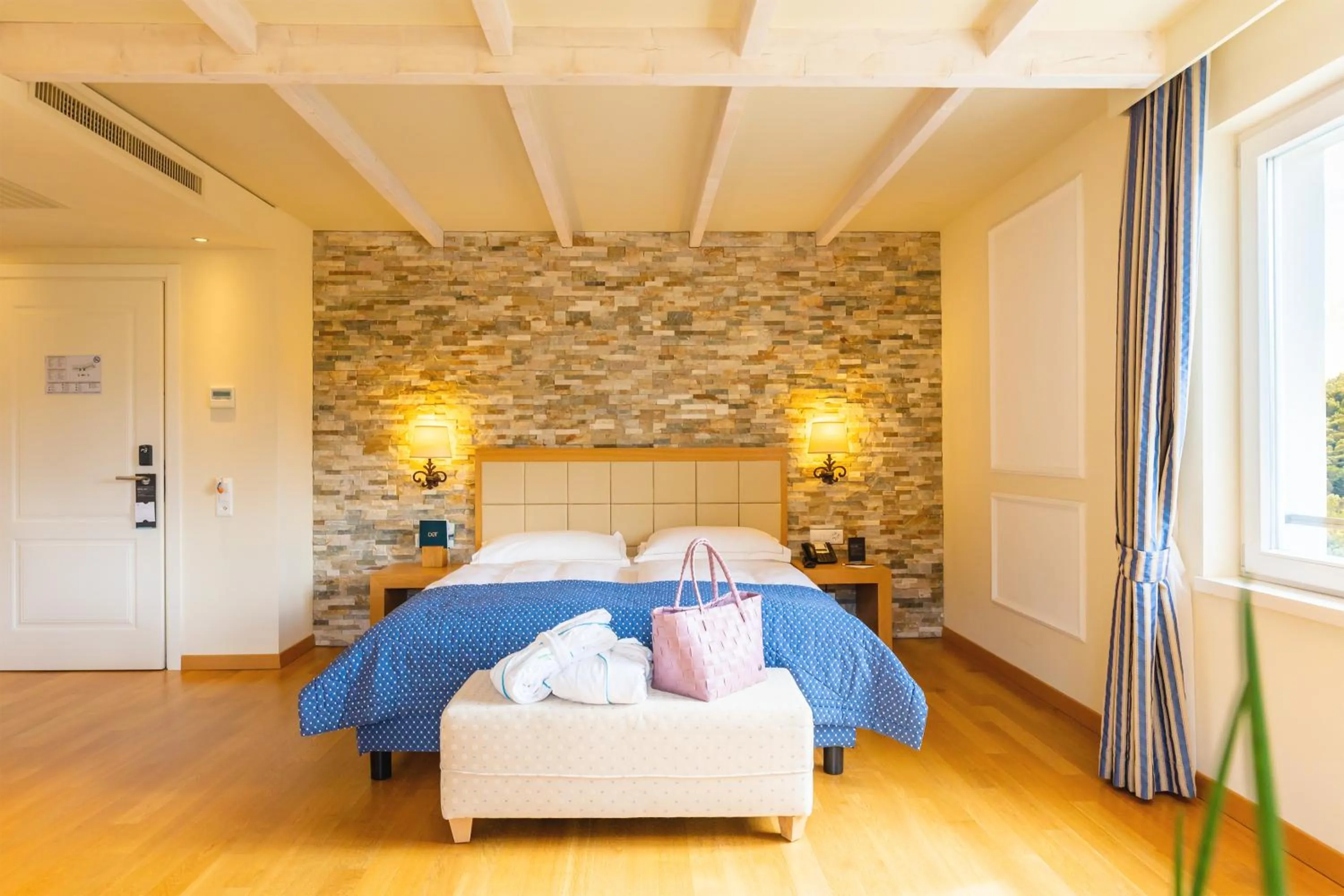 Exclusive Double Room with Garden View in Kurhaus Cademario Hotel & DOT Spa - Ticino Hotels Group