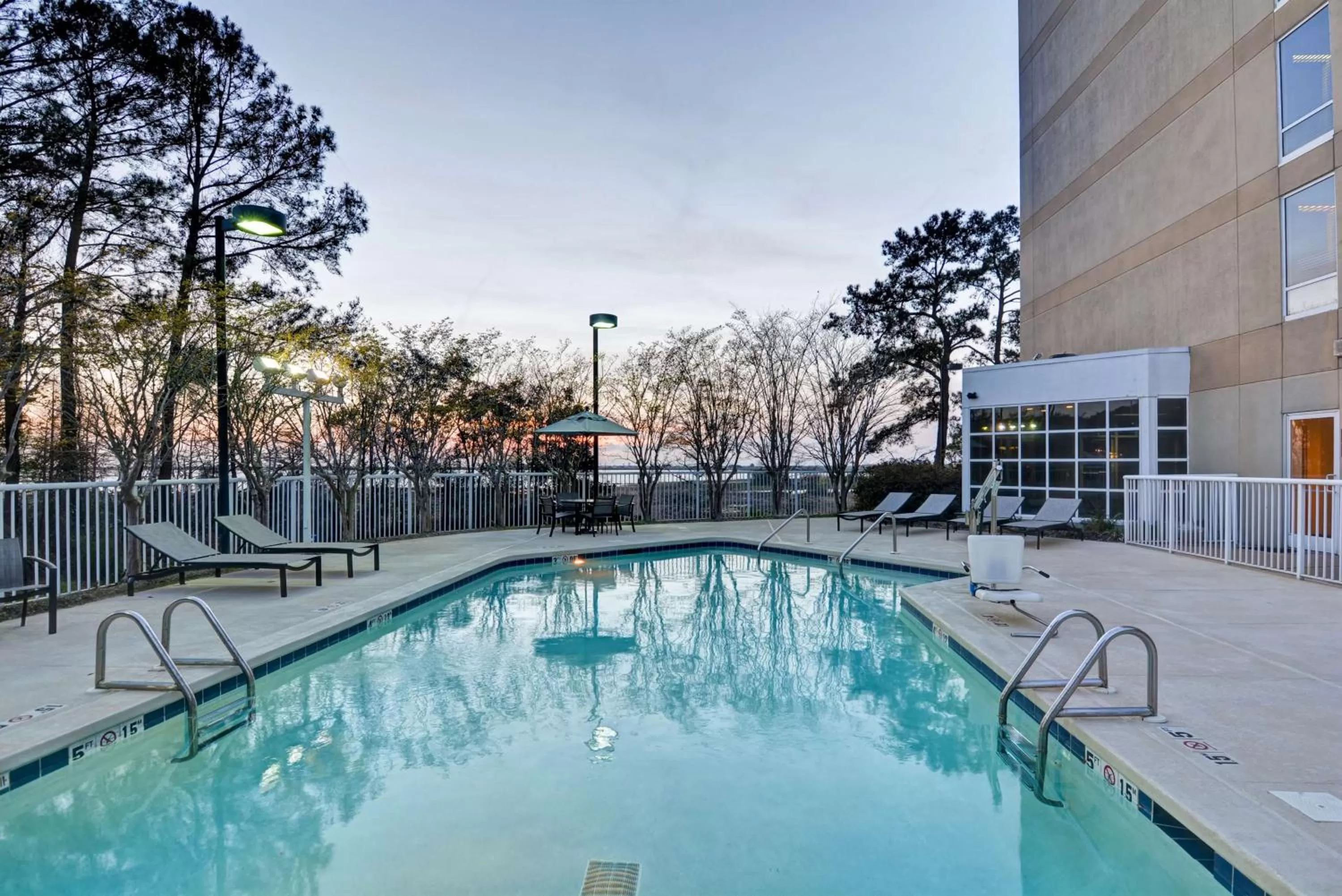 Pool view in Hampton Inn Mobile/East Bay