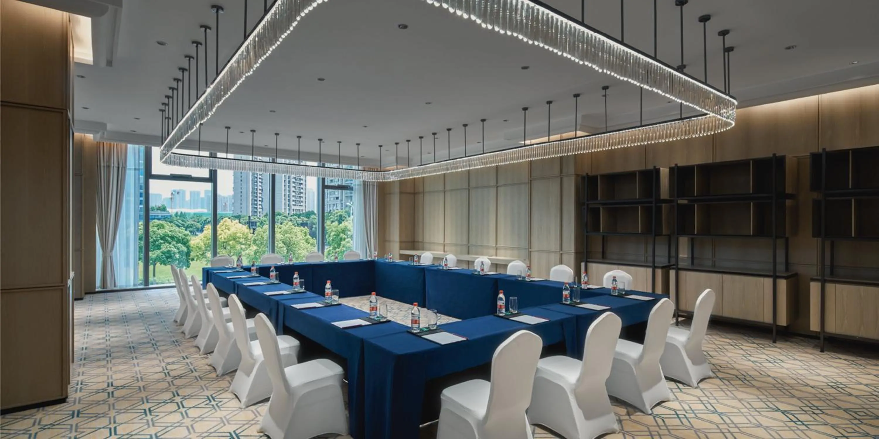 Meeting/conference room in Crowne Plaza Hangzhou Riverside by IHG