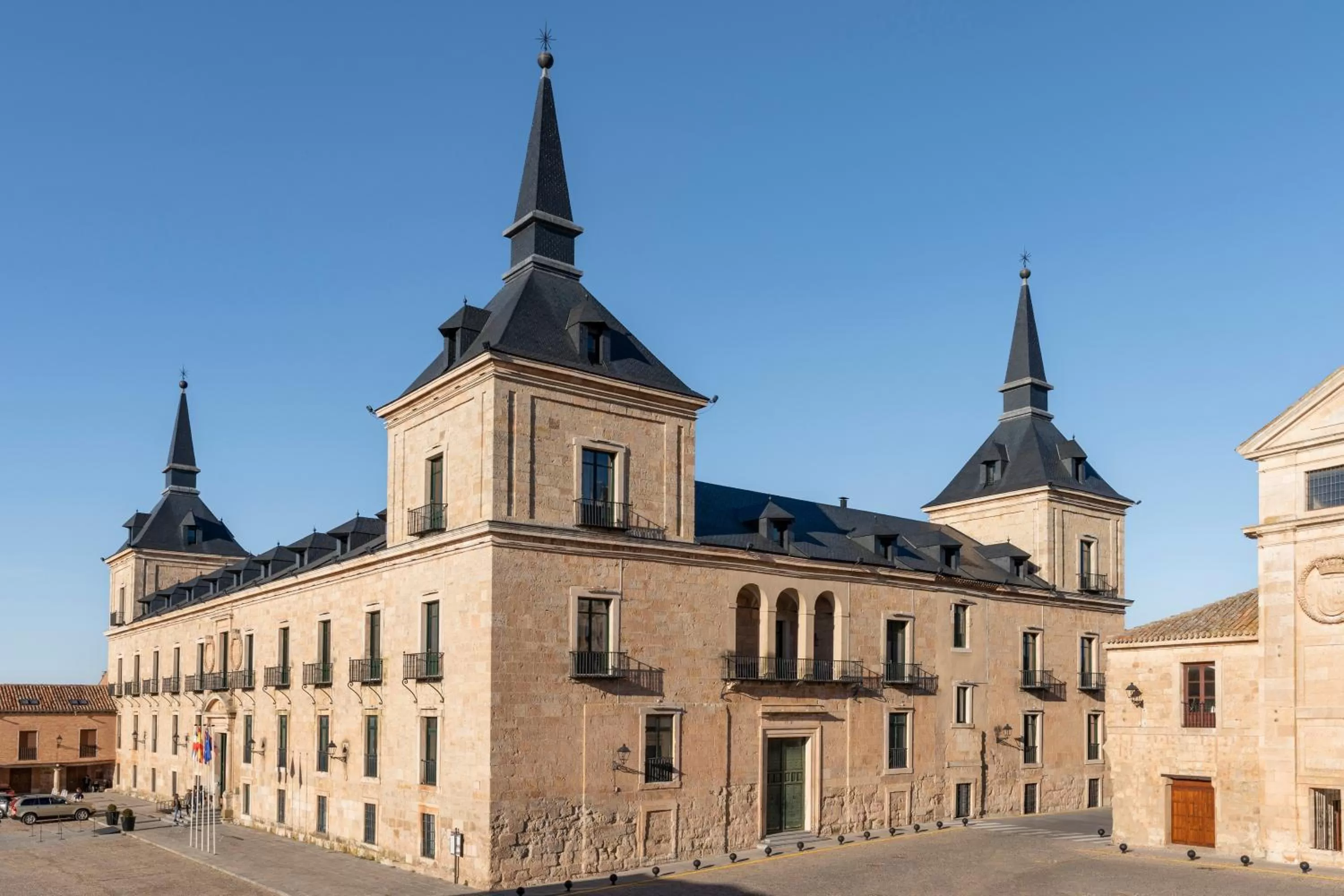 Property building in Parador de Lerma