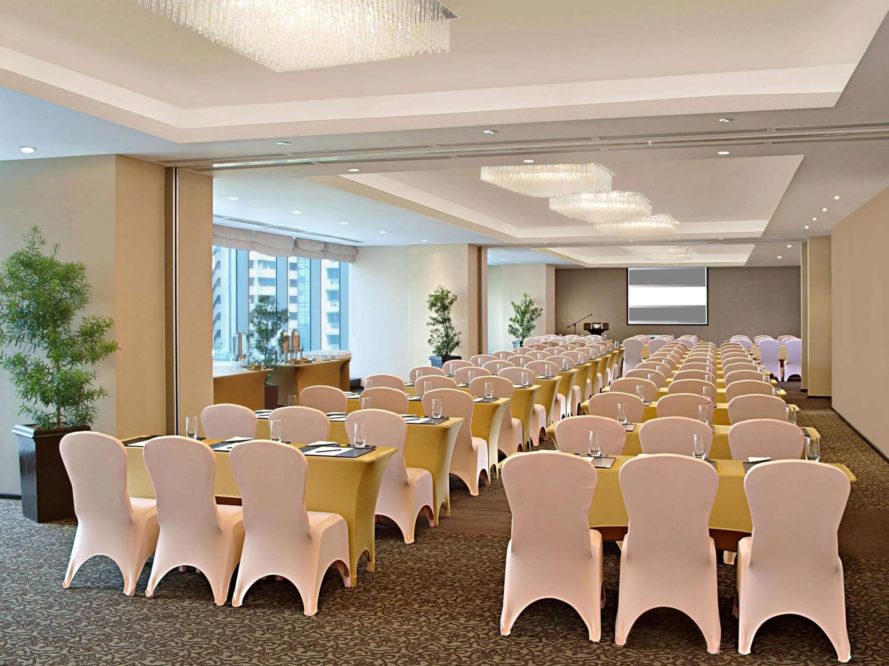 Meeting/conference room in Joy Nostalg Hotel and Suites Manila Managed by The Ascott Limited