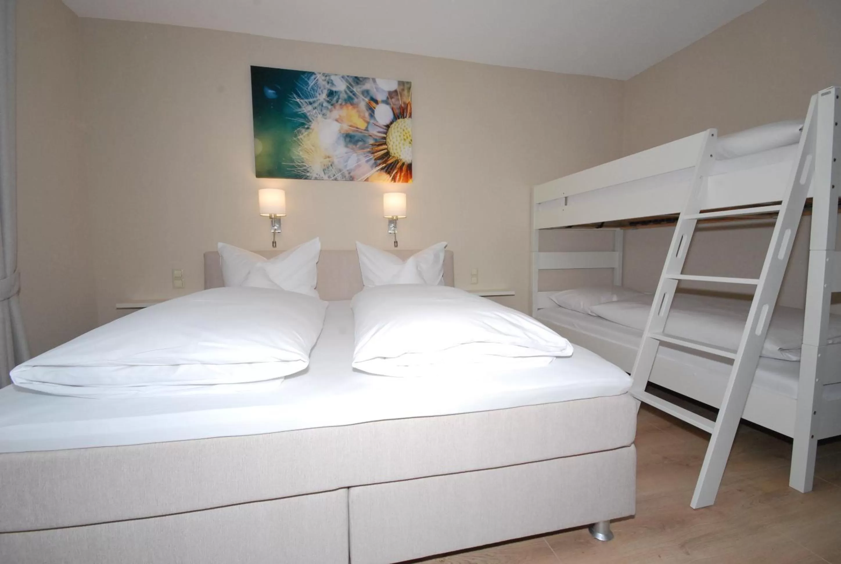 Photo of the whole room, Bed in Hotel Colosseum