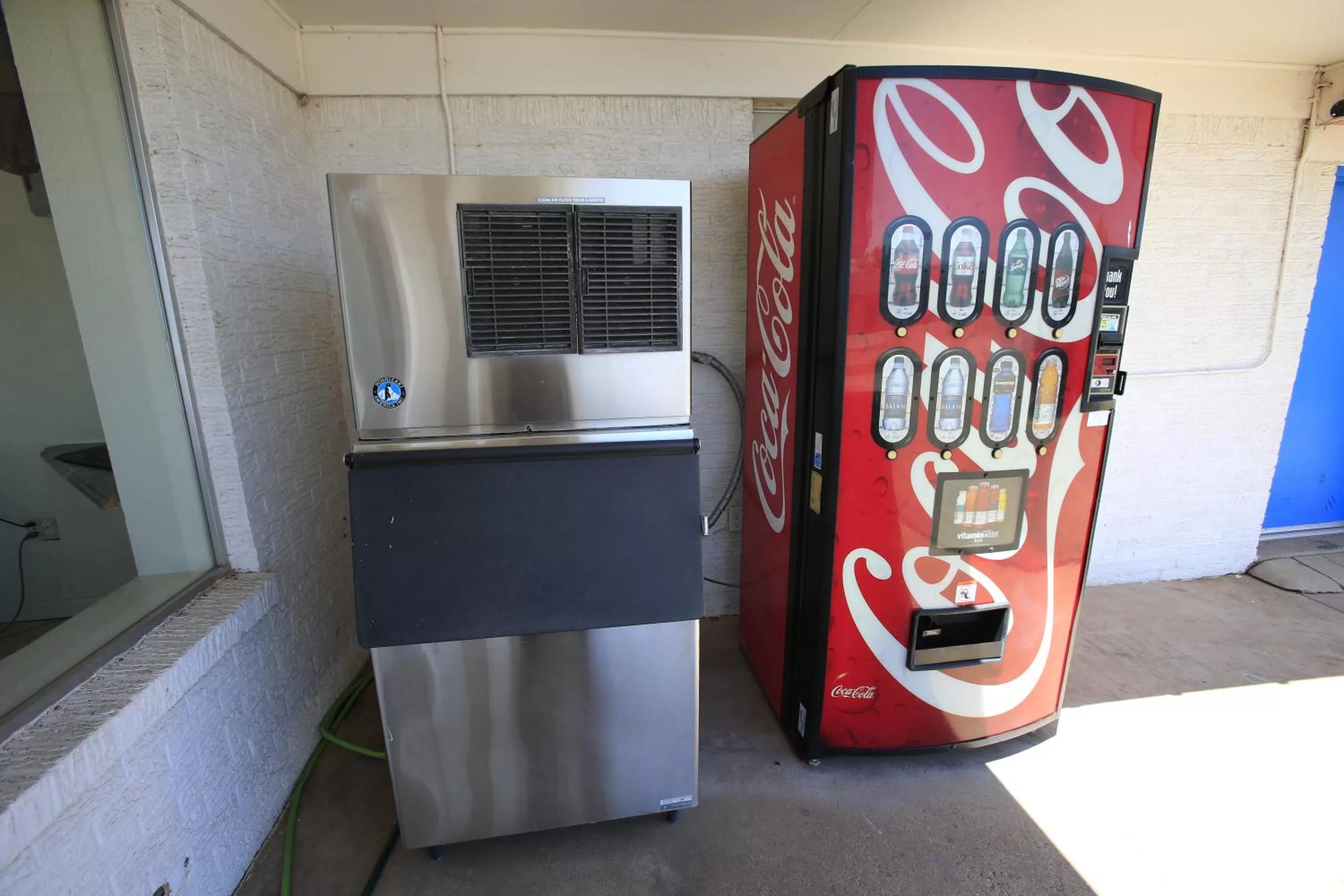 Non alcoholic drinks in Shamrock Country Inn