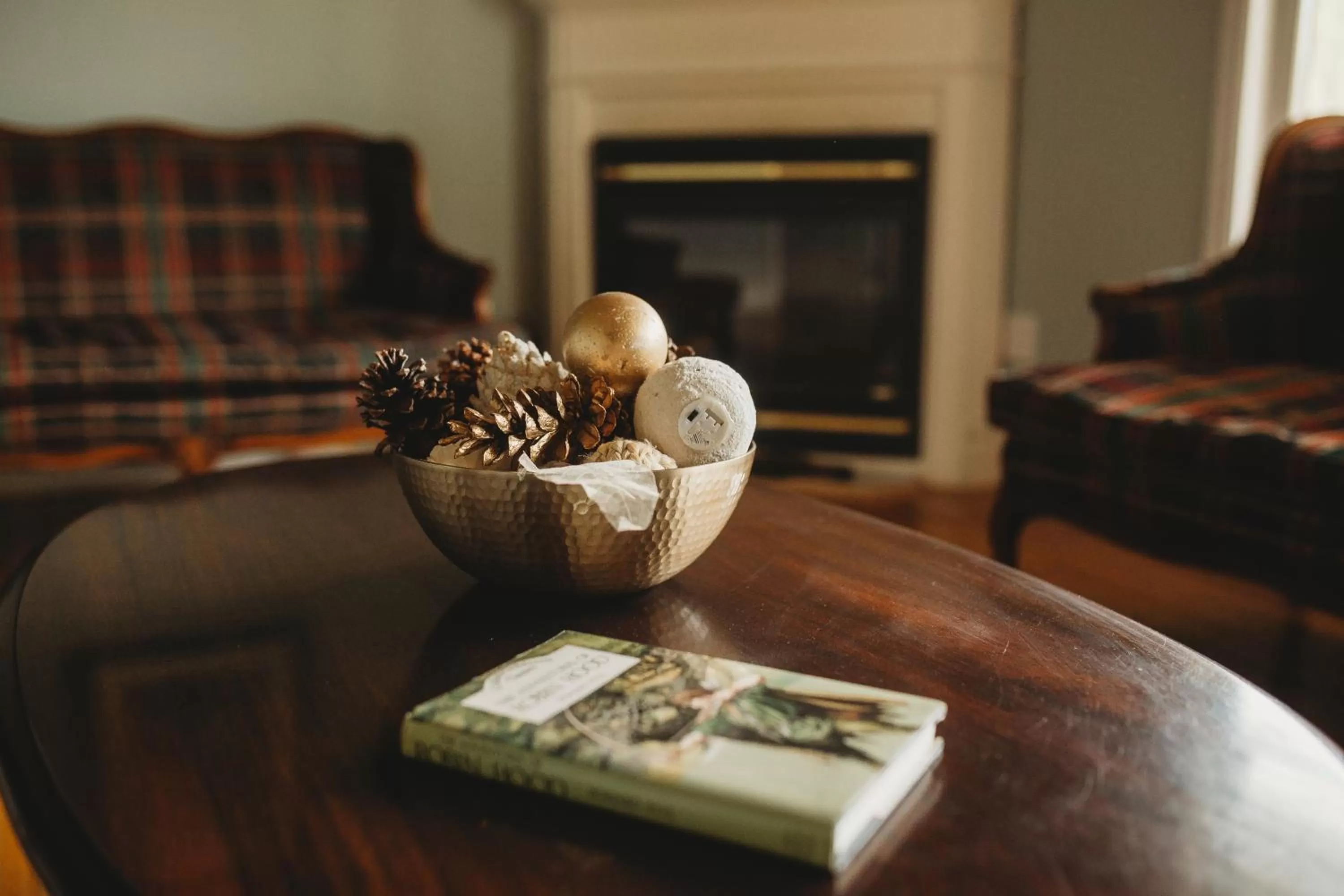 Seating area in Carriage House Inn Four and a Half Stars