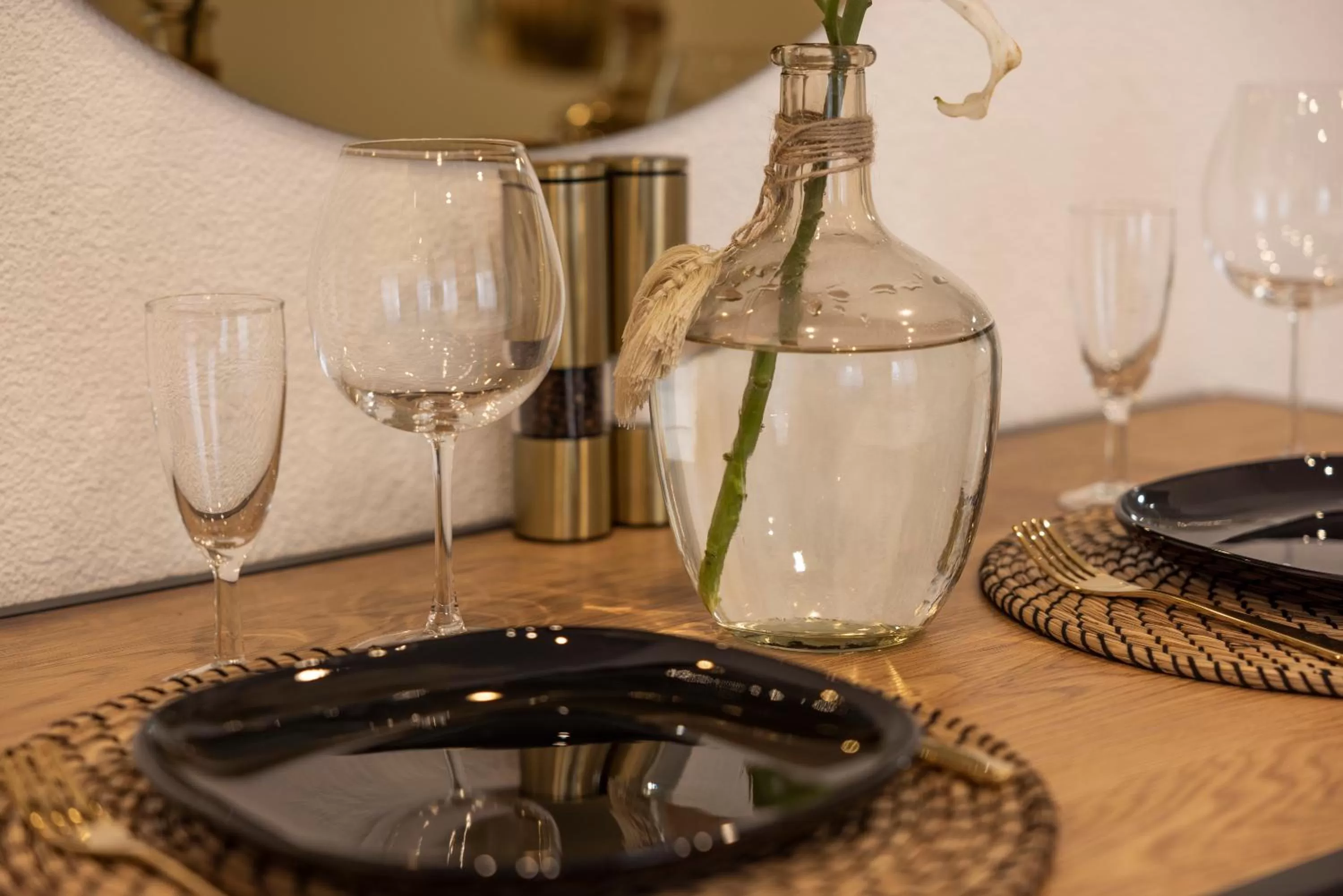 Dining area in VISIMO Apartments St Georgen-Strasse St Gallen - Design City Nature