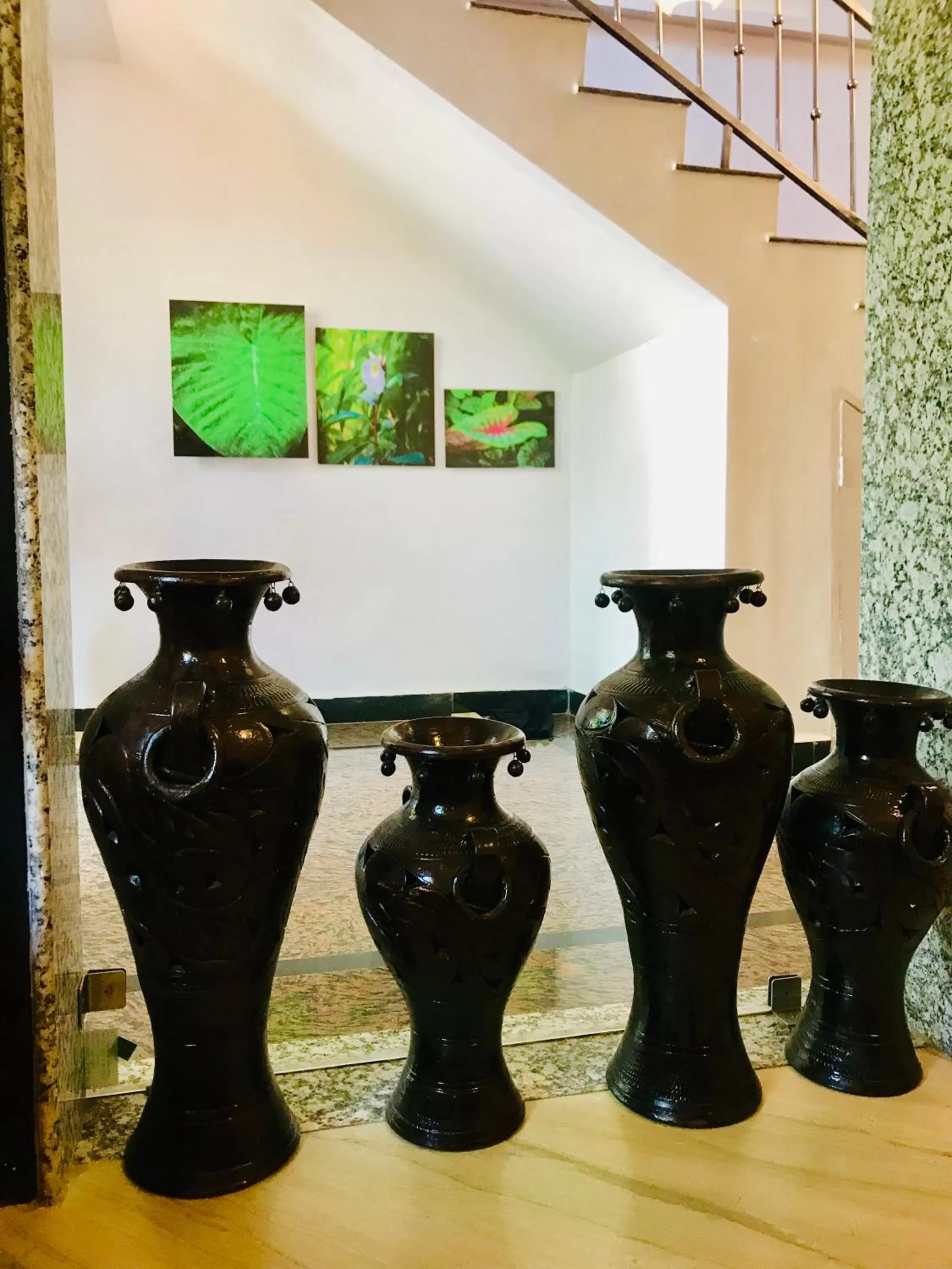 Decorative detail in LaligurasVilla Beachside Escape - 100m to Beach