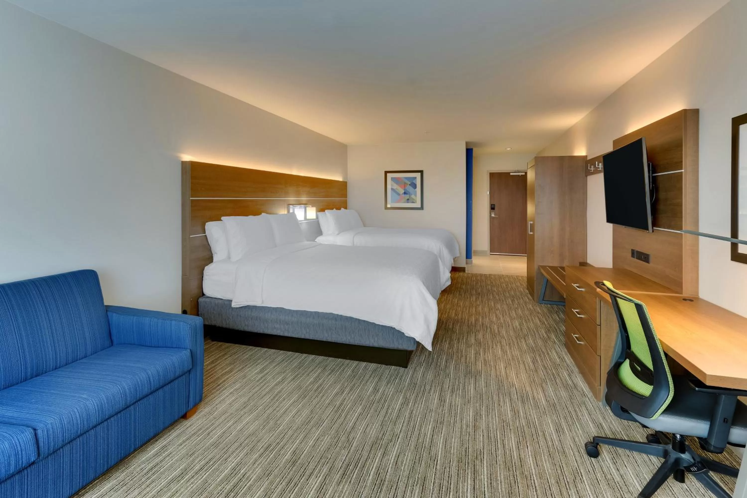Photo of the whole room, Bed in Holiday Inn Express & Suites - Dawsonville by IHG