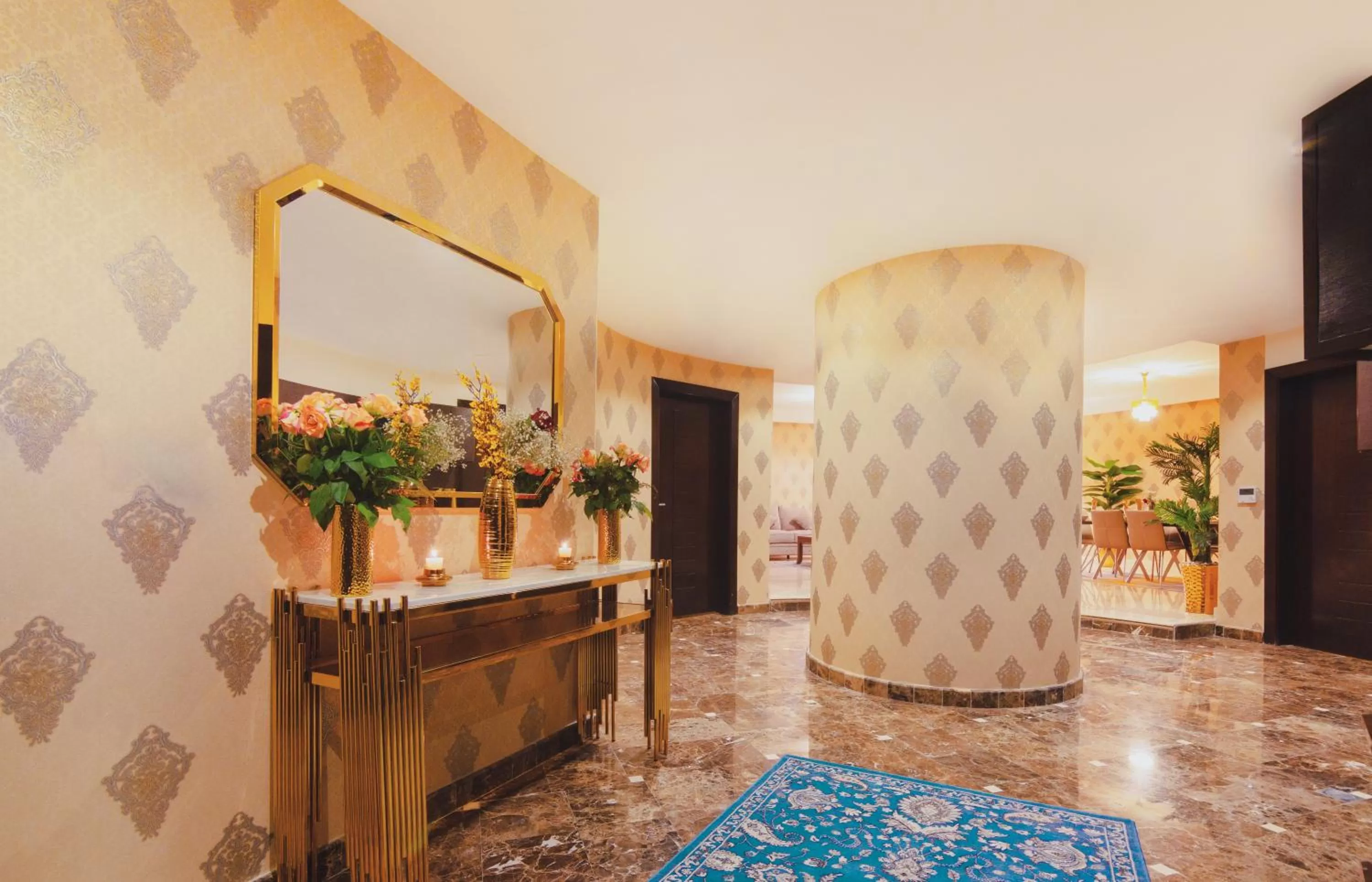 Living room in Golden Ship Hotel